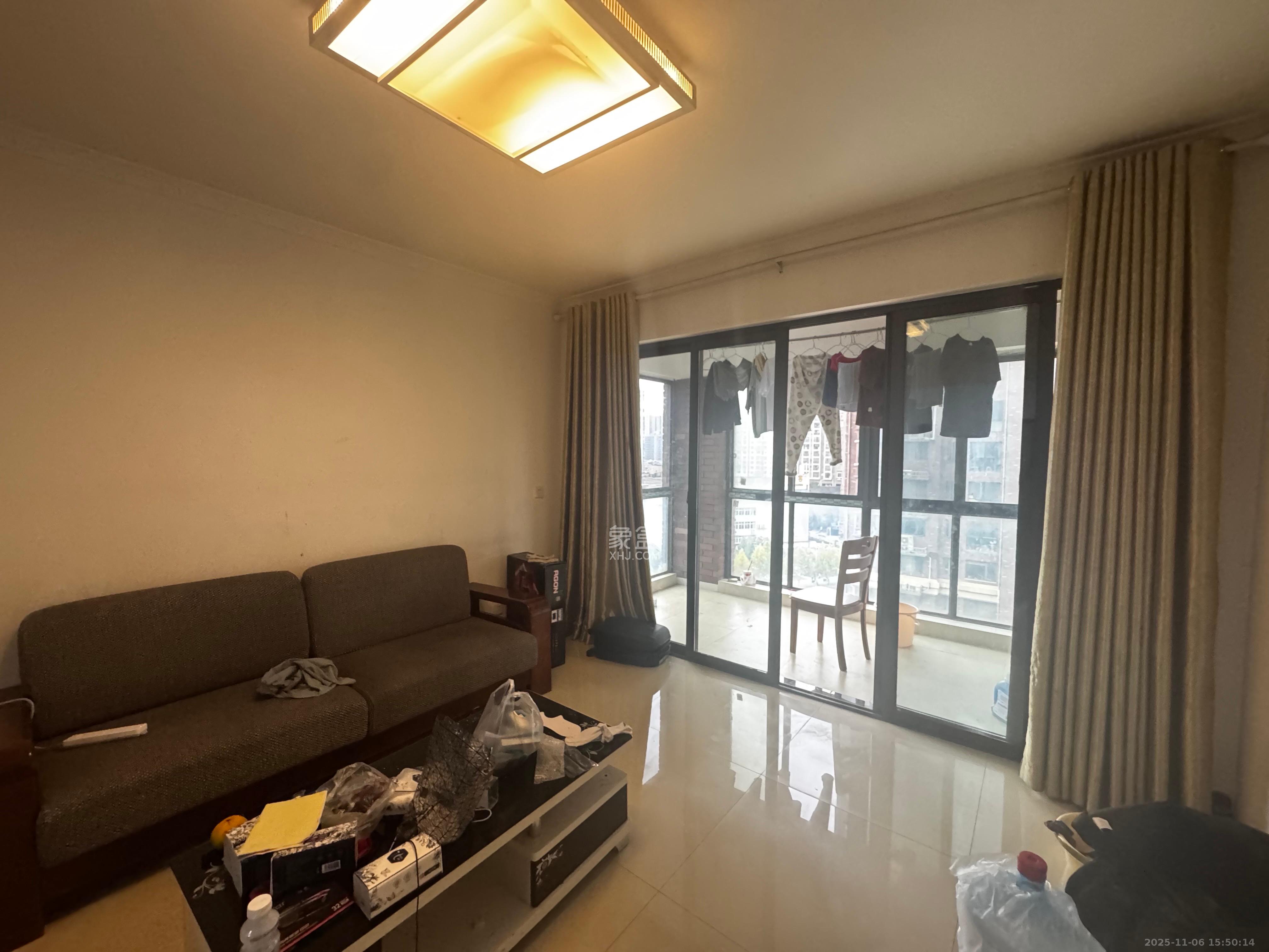 半山壹号  2室2厅1卫    2200.0元/月室内图