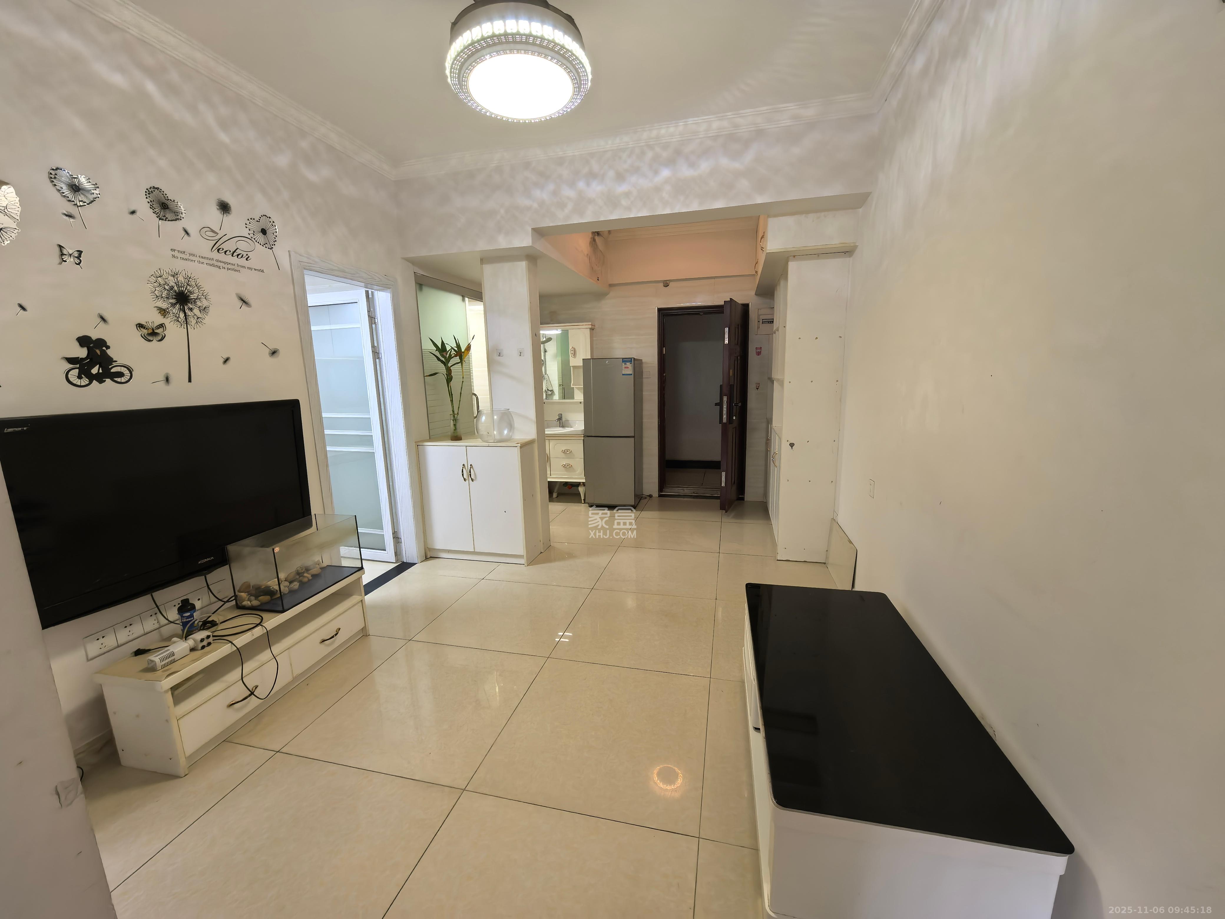 中信凯旋蓝岸（中信新城三期）  2室1厅1卫    1600.0元/月