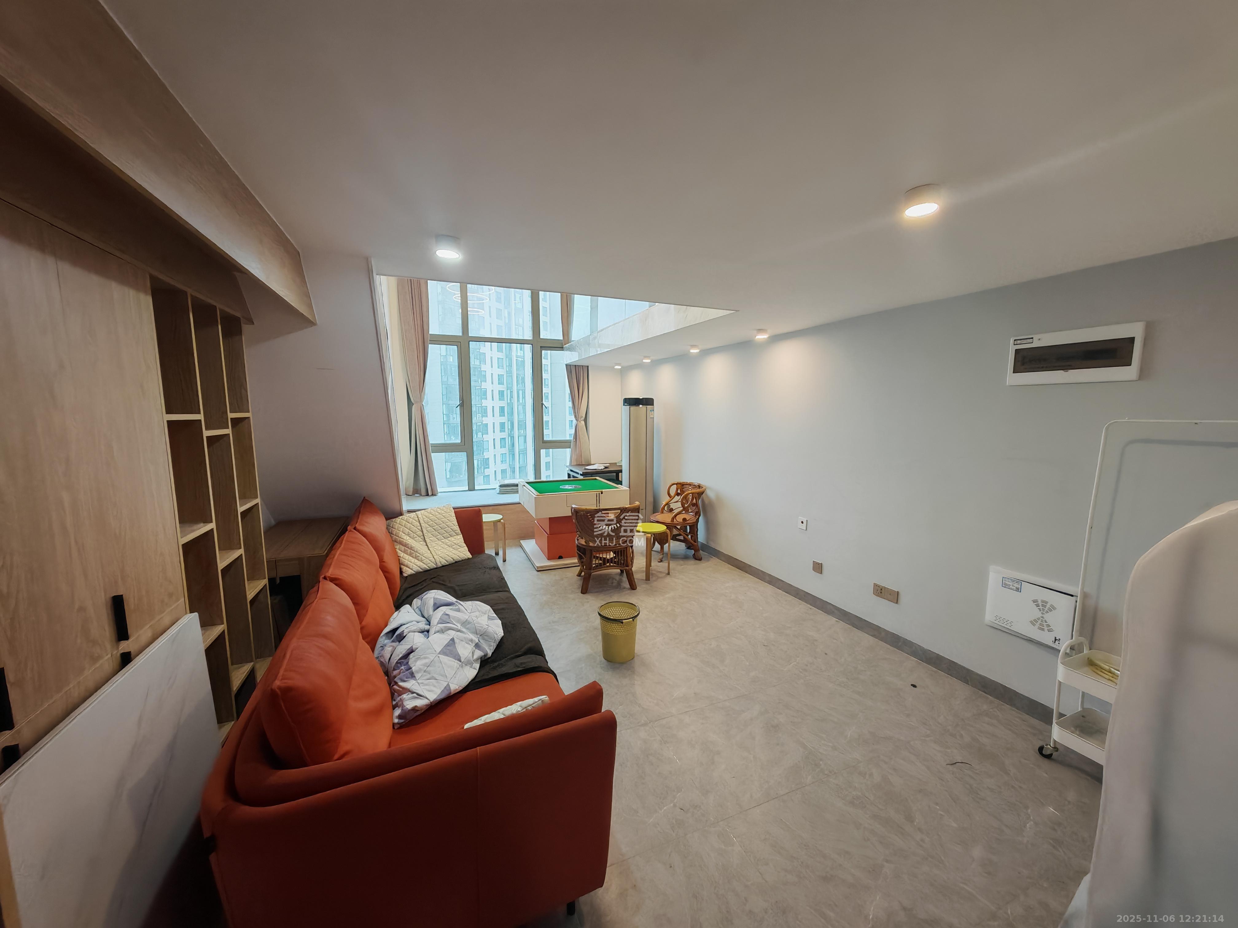 梅溪湖金茂湾  2室1厅1卫    2000.0元/月