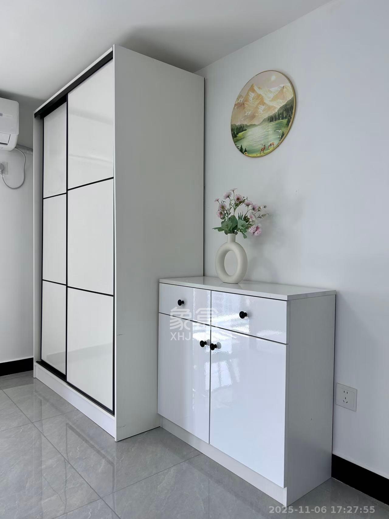 龙湖新壹城 1室1厅1卫 1380.0元/月 龙湖新壹城 1室1厅1卫 1380.0元/月室内图