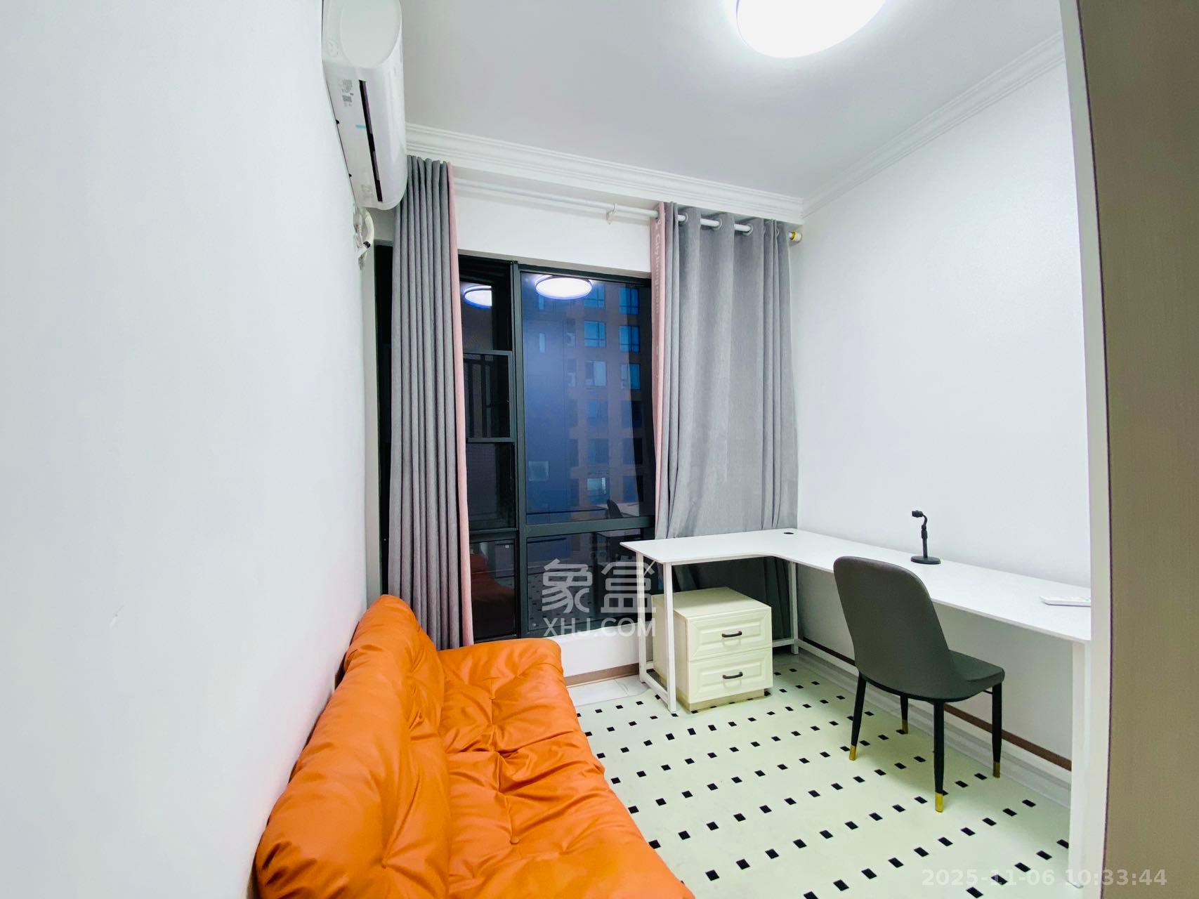 莲馨苑  2室1厅1卫    2000.0元/月室内图