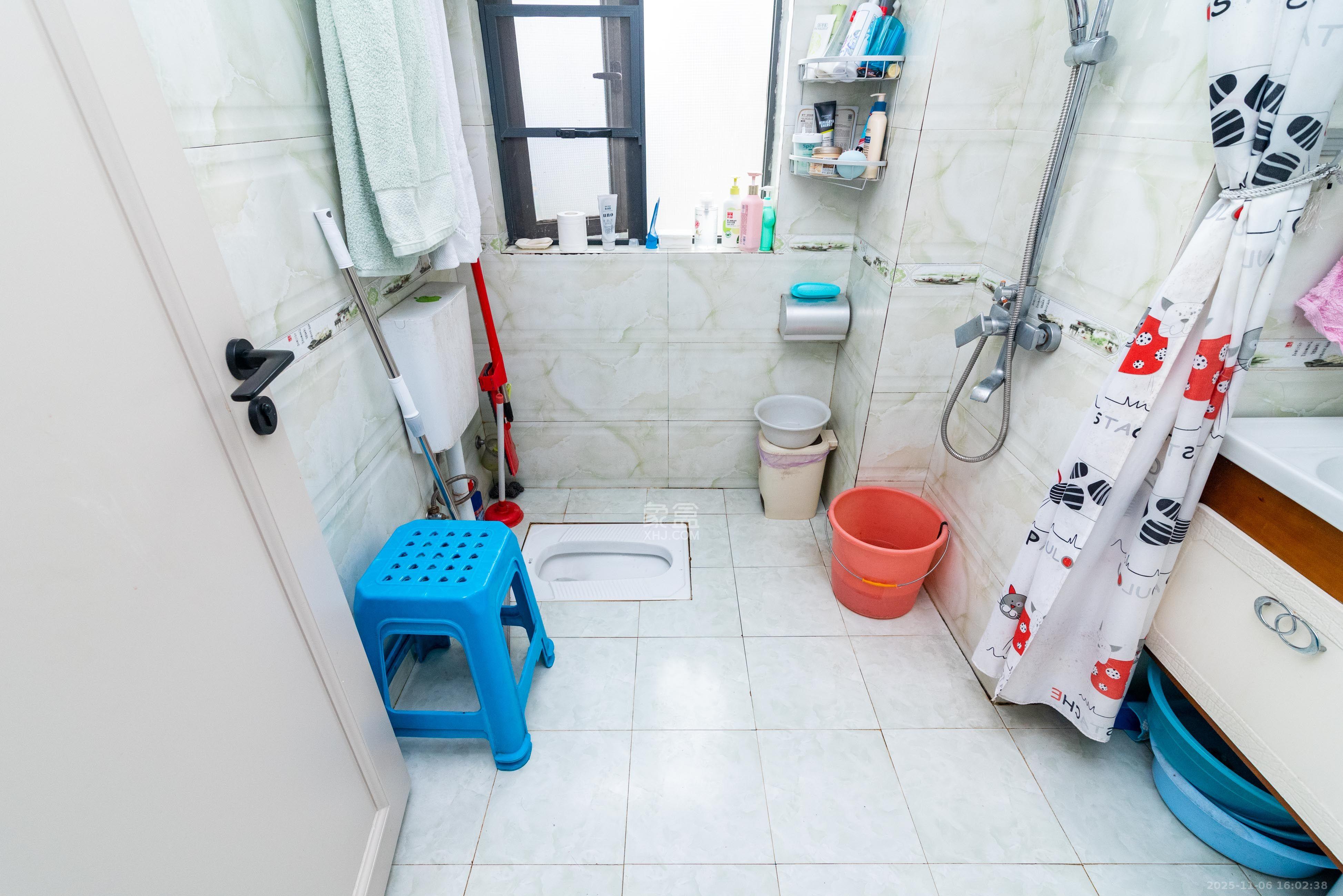 英祥春天  3室2厅2卫    2800.0元/月室内图