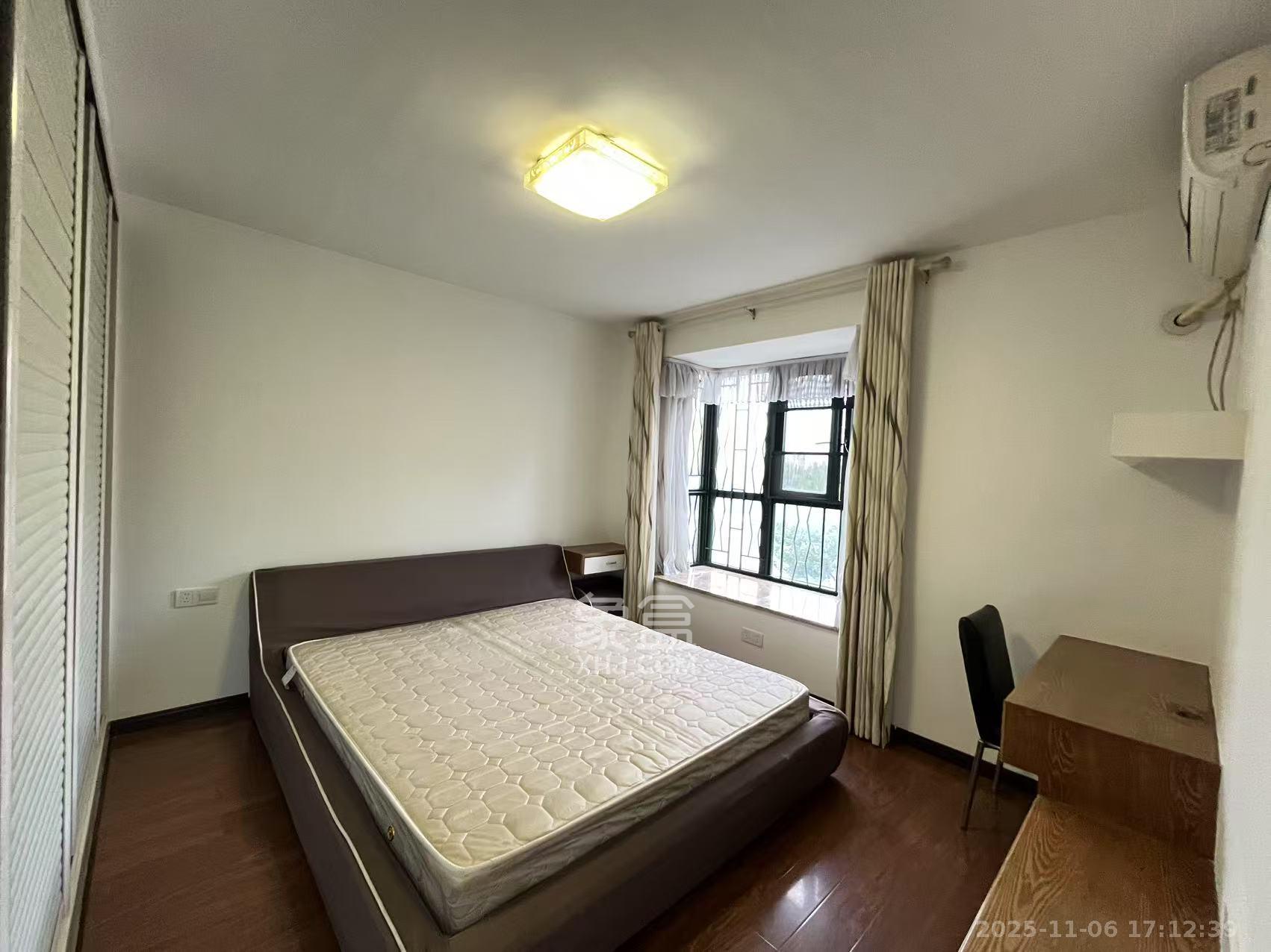 东岸锦城(东方人家)  1室2厅2卫    2200.0元/月室内图