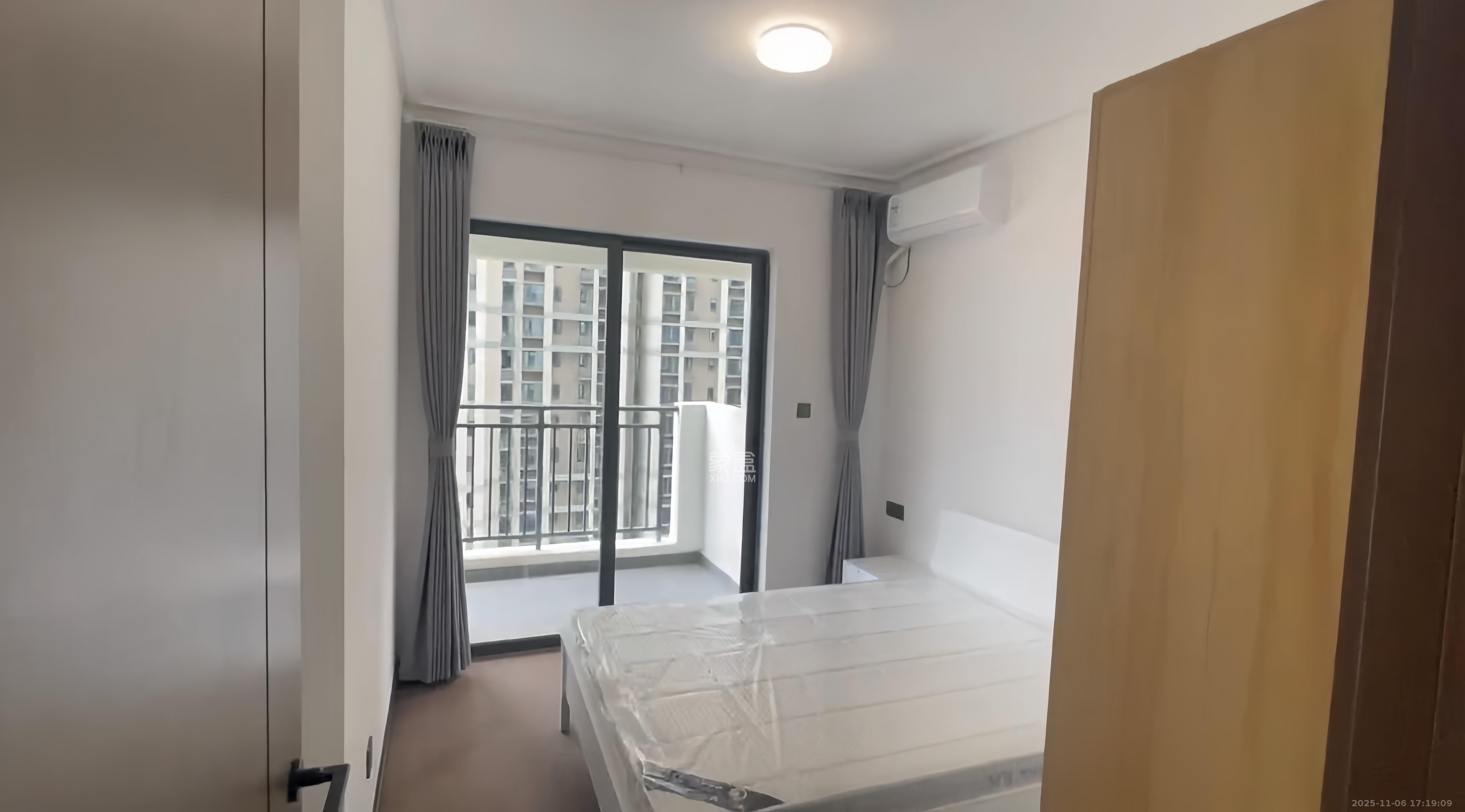 卓越中寰 3室2厅2卫 4200.0元/月 卓越中寰 3室2厅2卫 4200.0元/月室内图