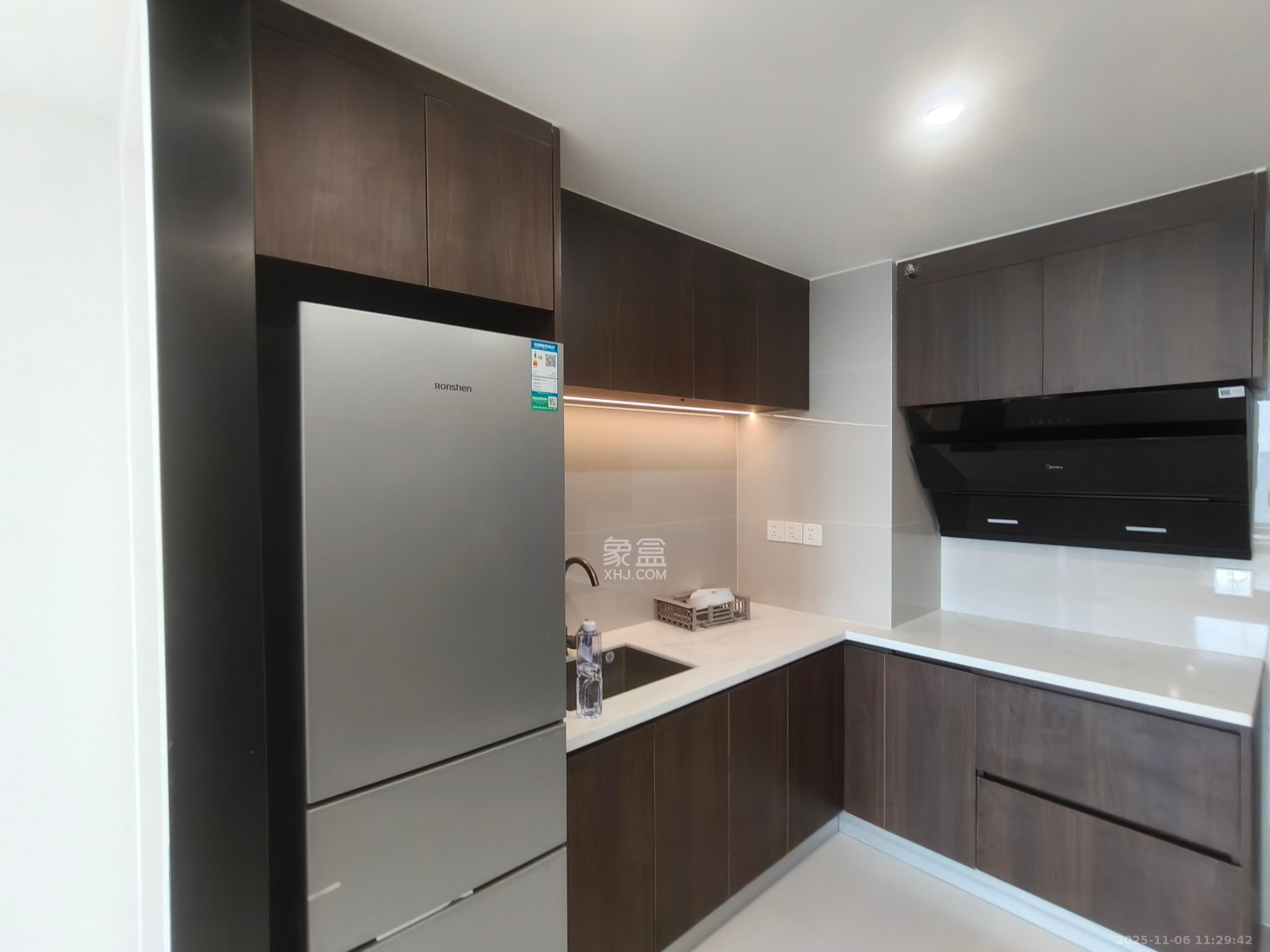 建发养云 1室0厅0卫 3200.0元/月 建发养云 1室0厅0卫 3200.0元/月室内图