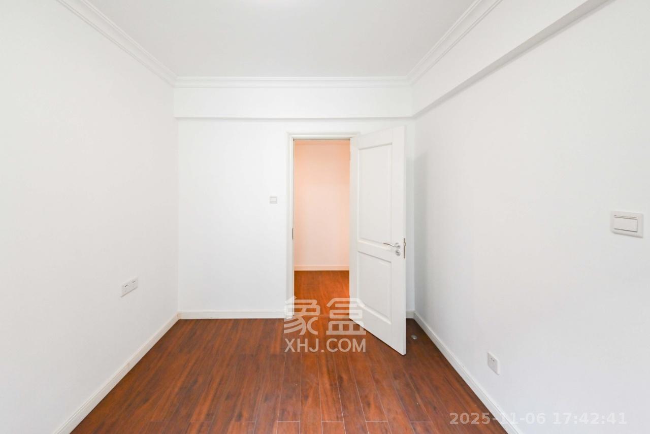 万科魅力之城观澜里  4室2厅2卫    3000.0元/月室内图