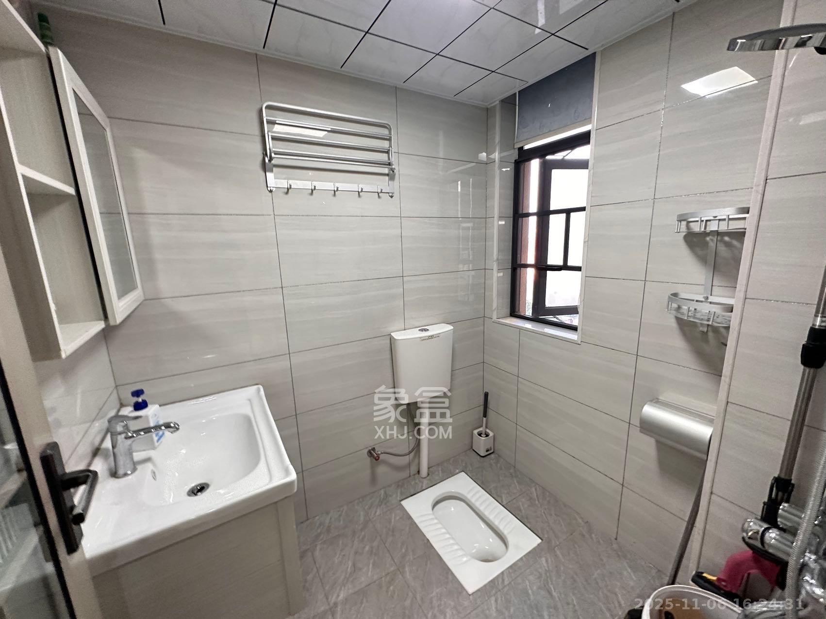 嘉雨兴园 2室1厅1卫 2600.0元/月 嘉雨兴园 2室1厅1卫 2600.0元/月室内图