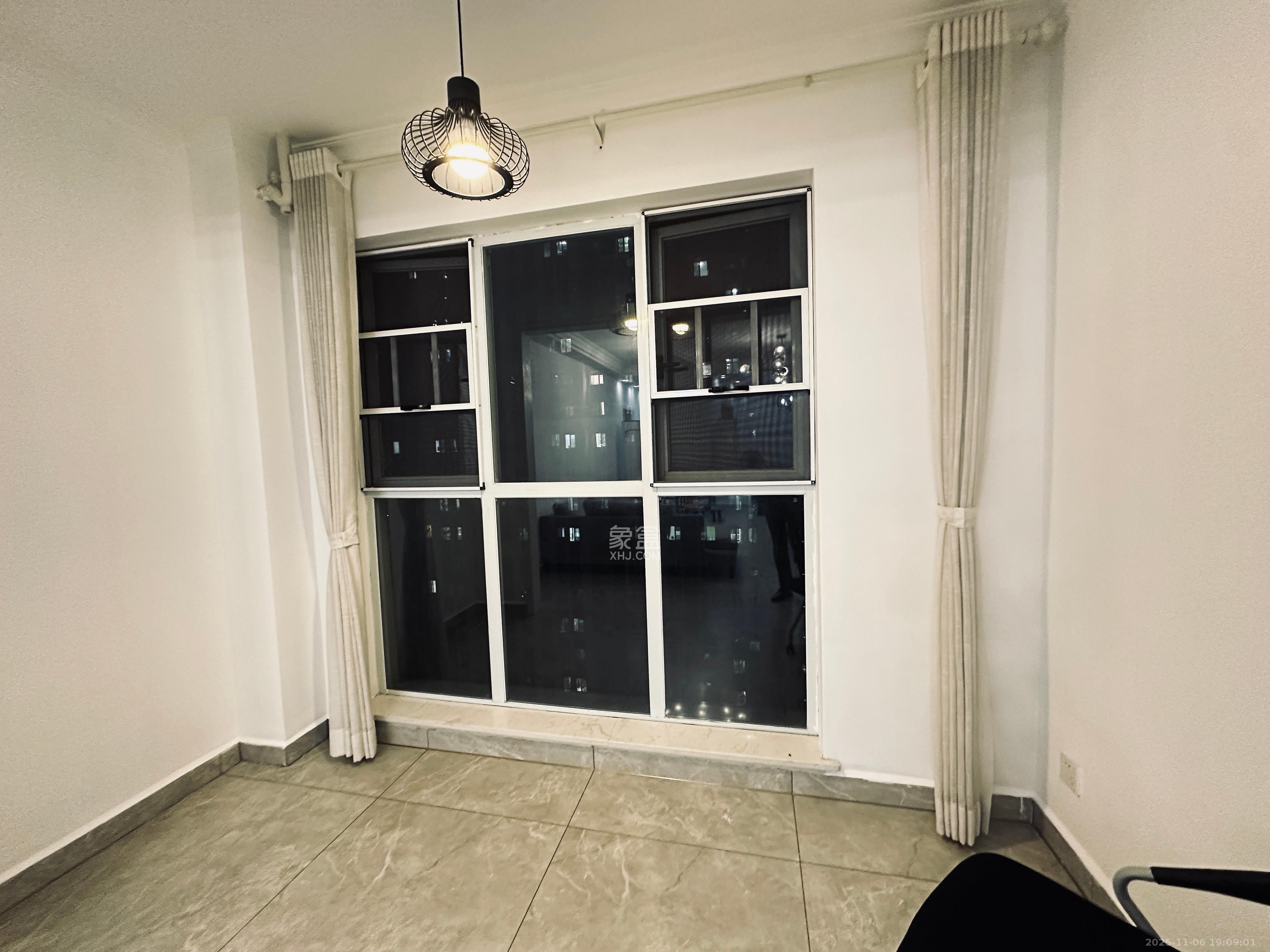 当代滨江MOMA 3室2厅1卫 3500.0元/月 当代滨江MOMA 3室2厅1卫 3500.0元/月室内图