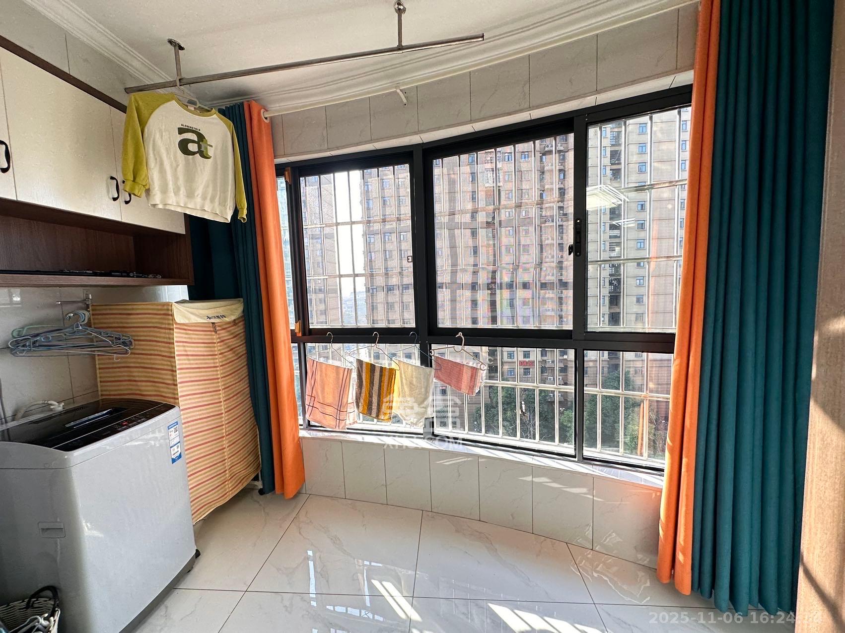 嘉雨兴园  2室1厅1卫    2600.0元/月室内图