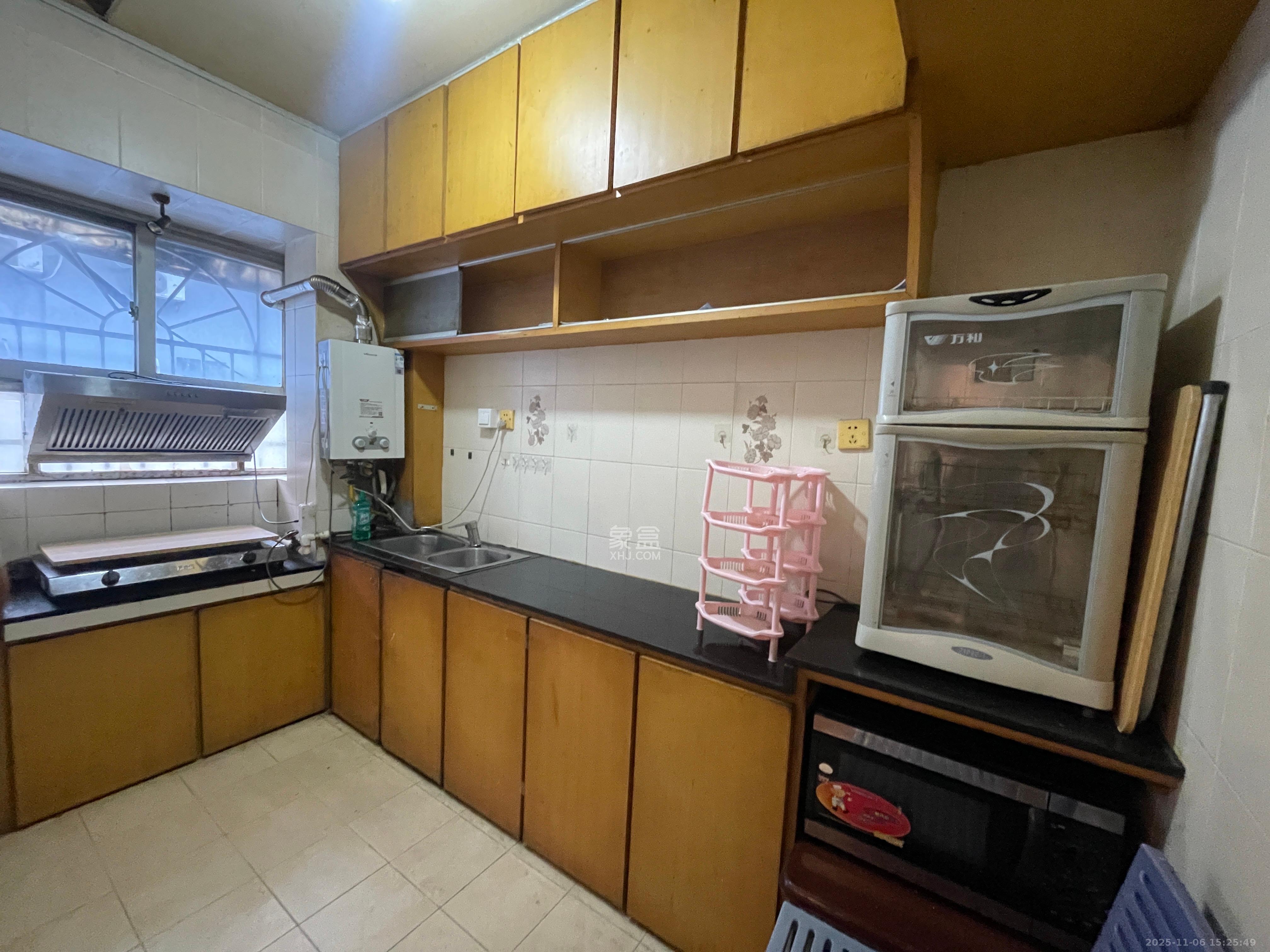 百纺大院宿舍 2室2厅1卫 1200.0元/月 百纺大院宿舍 2室2厅1卫 1200.0元/月室内图