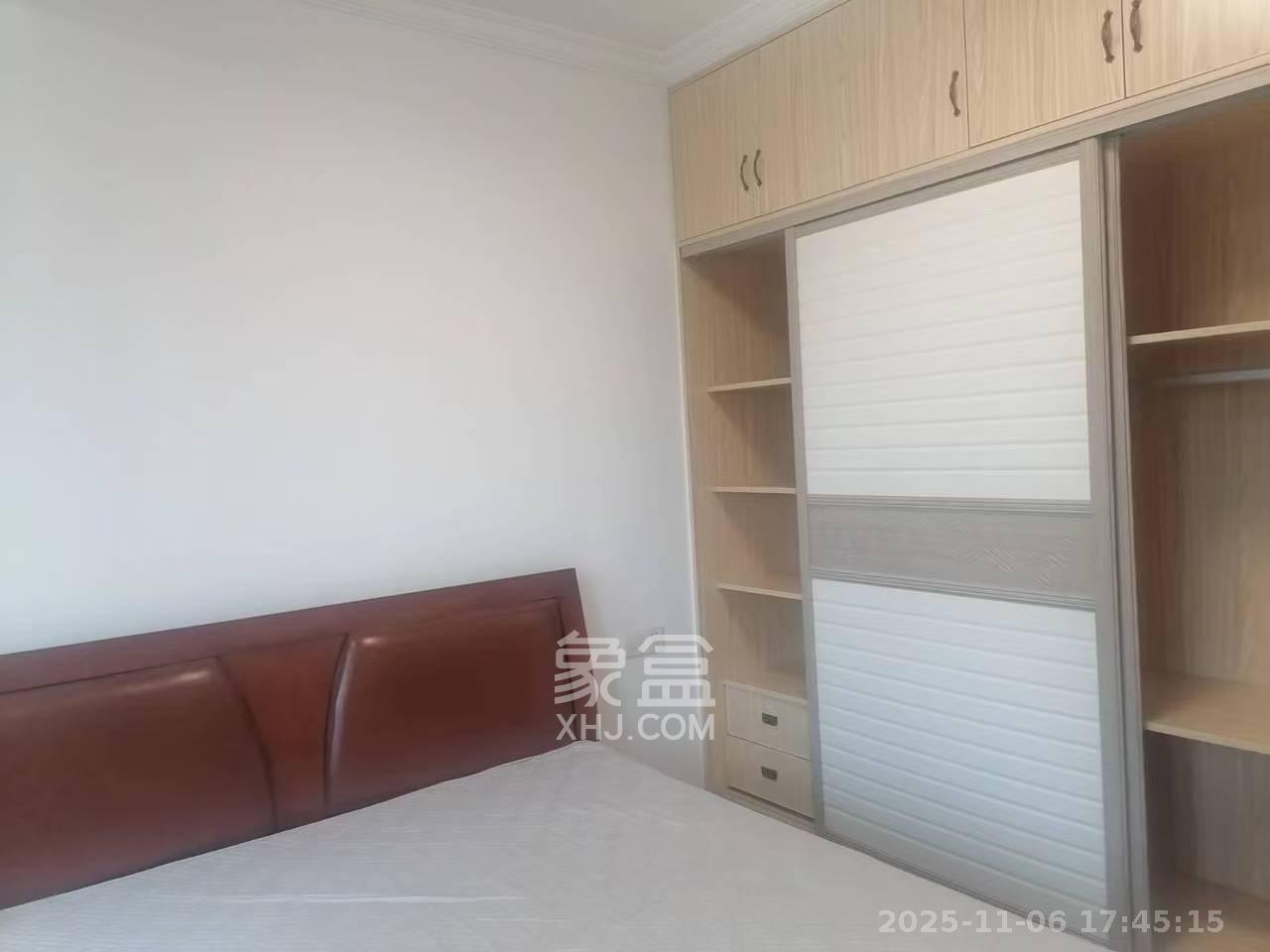 天下一家  2室2厅1卫    2200.0元/月室内图