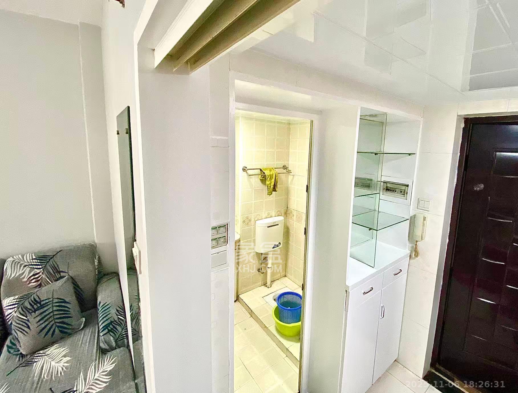 2076至高点  1室1厅1卫    1400.0元/月室内图