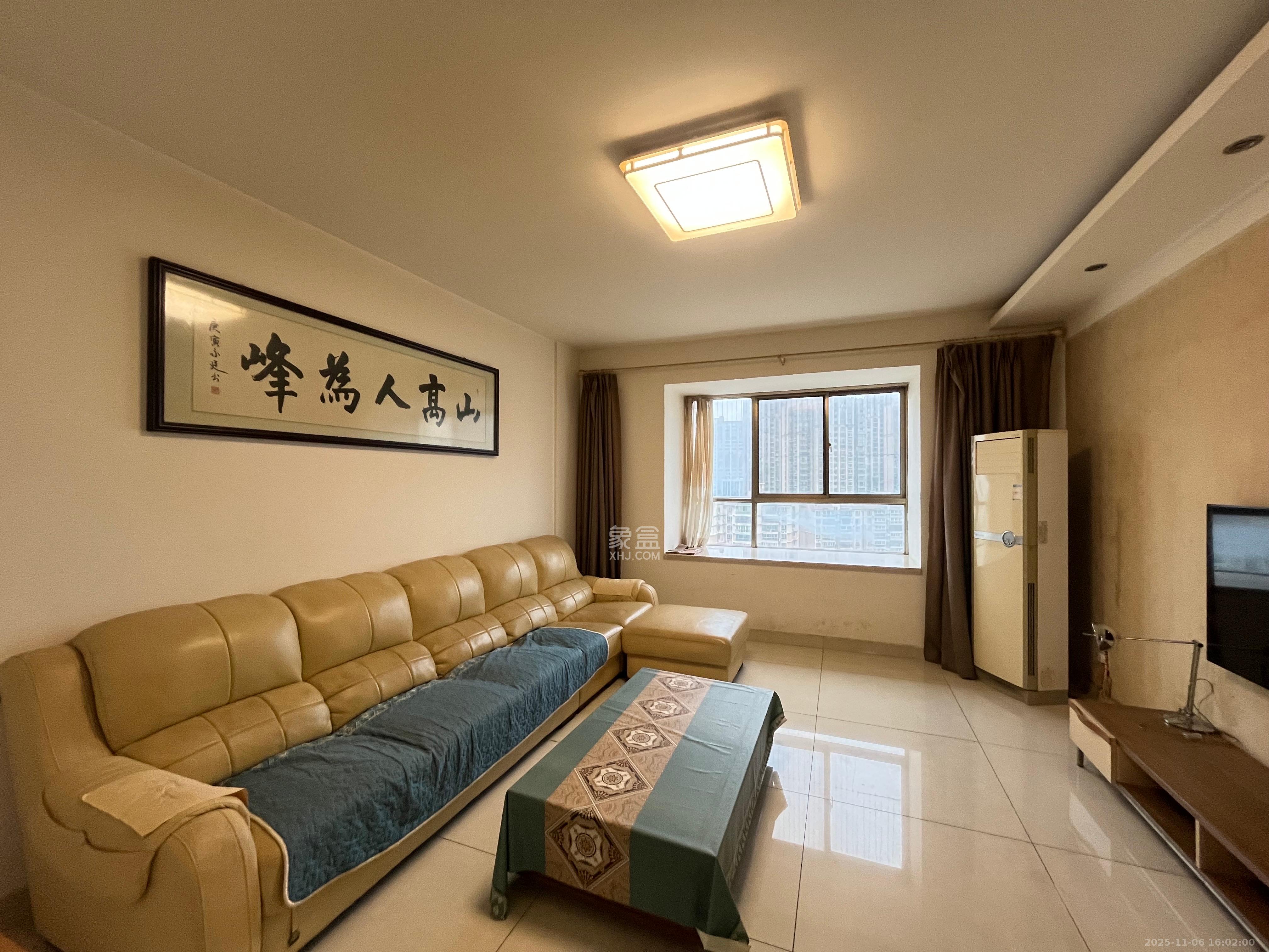 锦湘国际星城二期（锦雅苑）  3室2厅1卫    2800.0元/月