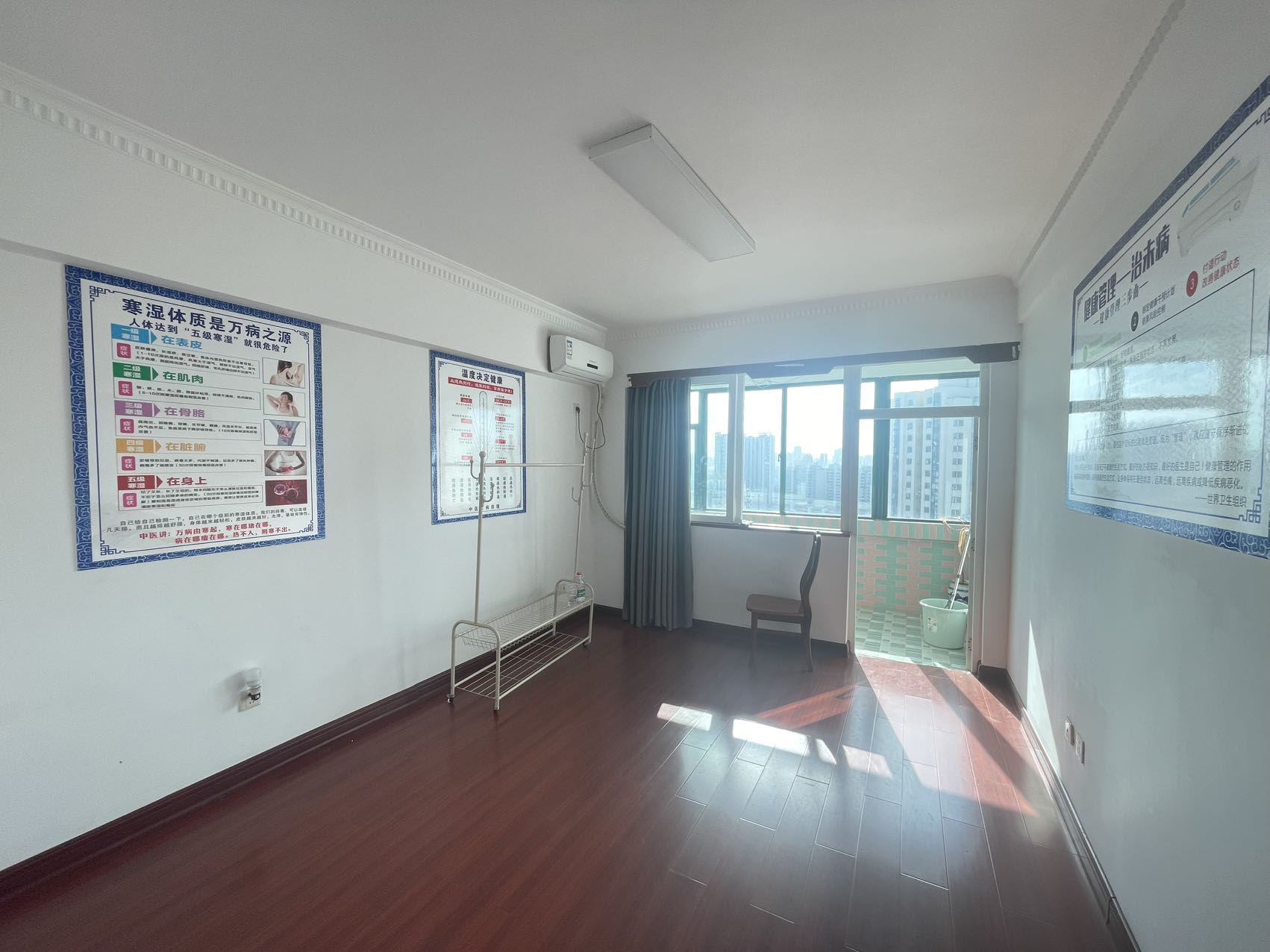 新达商务大厦   183.0㎡      5500.0元/月室内图