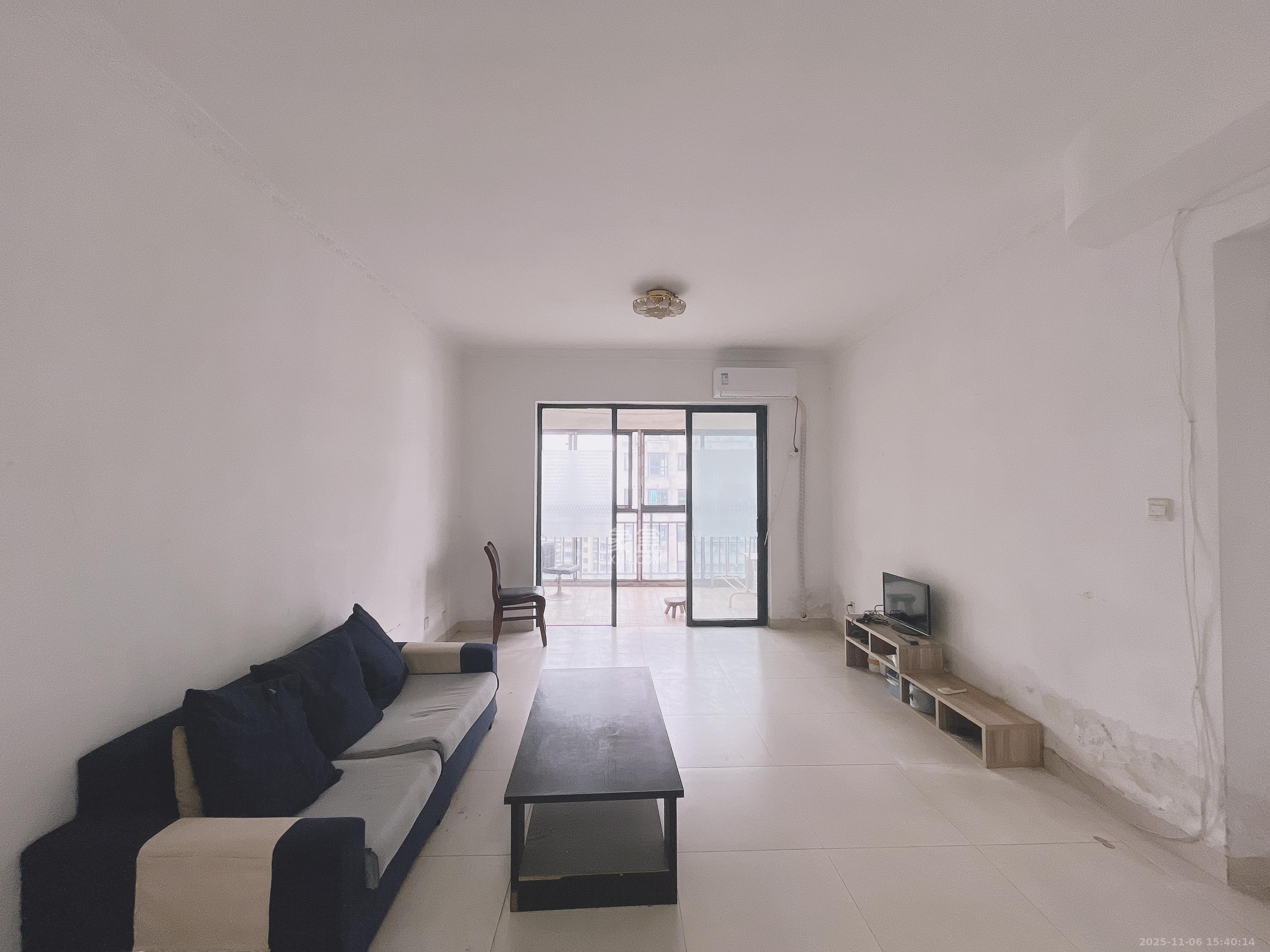 莱茵城 2室2厅1卫 1600.0元/月 莱茵城 2室2厅1卫 1600.0元/月室内图