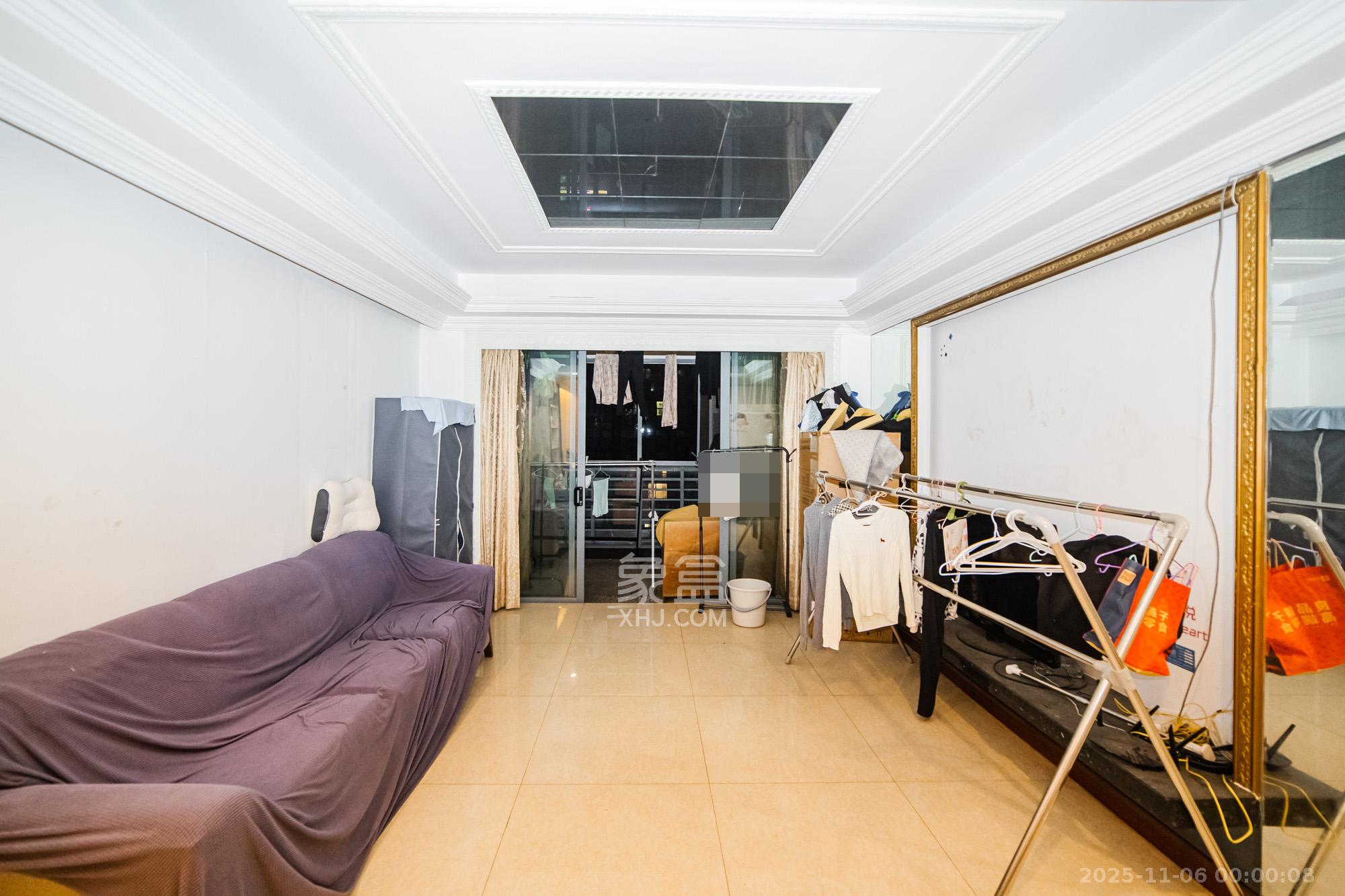 滨江君悦香邸  3室1厅2卫    3400.0元/月