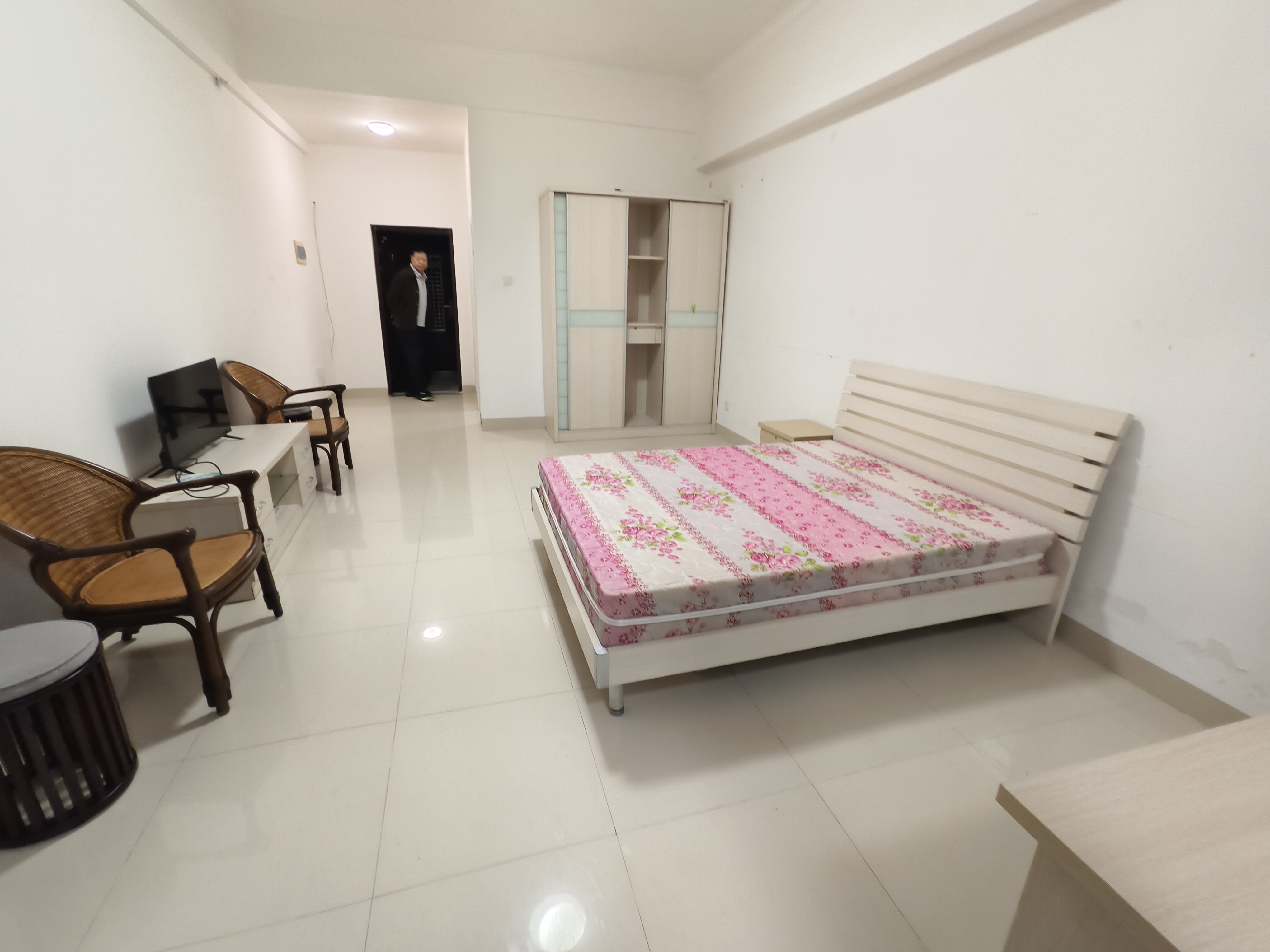 华林广场 1室0厅1卫 1500.0元/月 华林广场 1室0厅1卫 1500.0元/月室内图