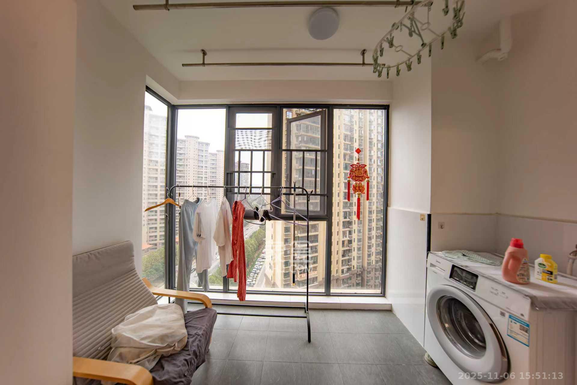 江山帝景哈佛  2室2厅1卫    1800.0元/月室内图