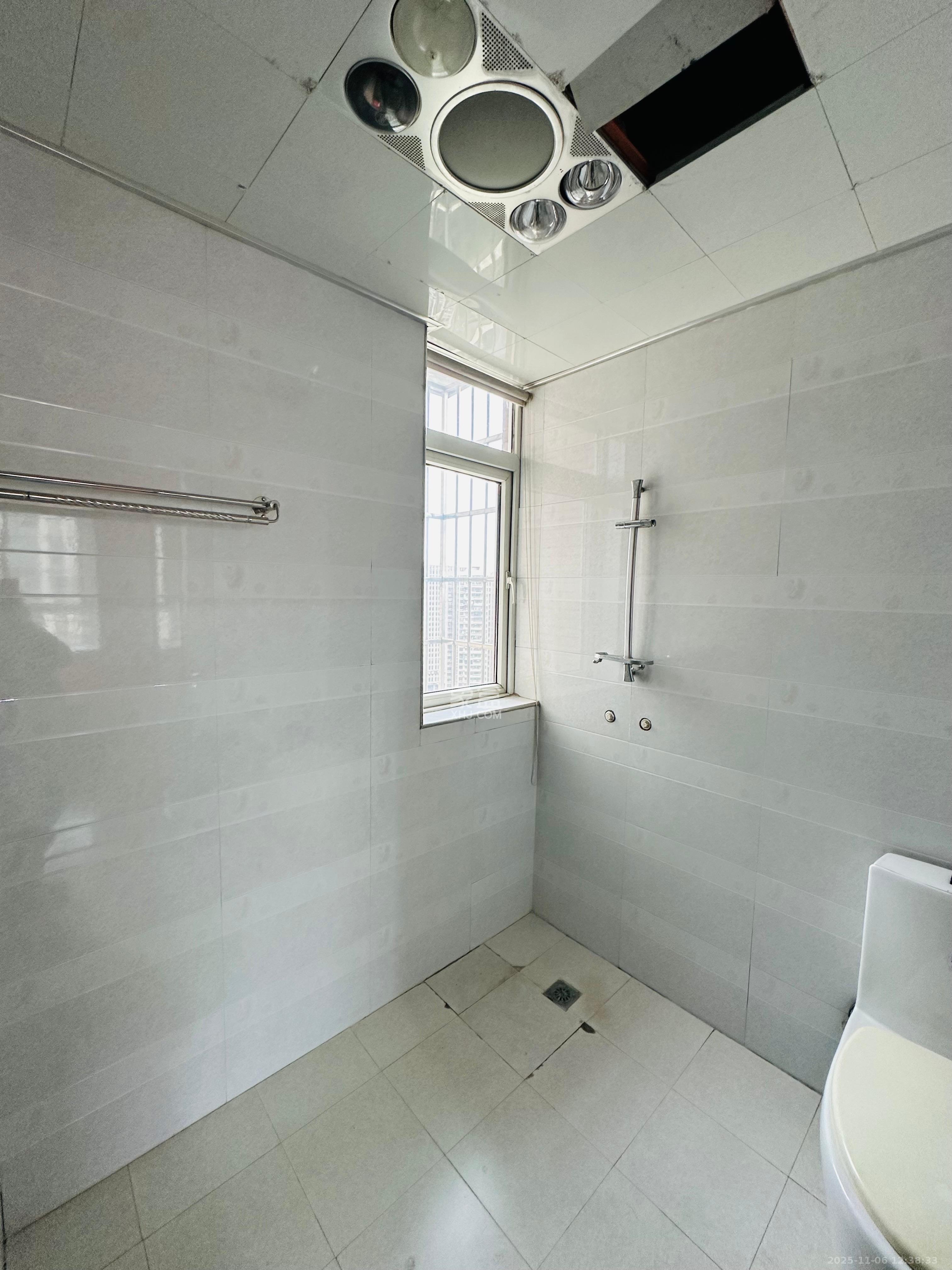 黎郡新宇熙春园  3室2厅1卫    2200.0元/月室内图