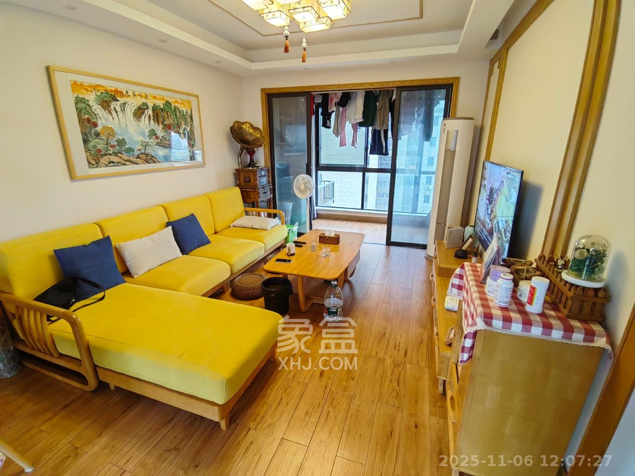 星湖湾一期高层 3室2厅2卫 2200.0元/月 星湖湾一期高层 3室2厅2卫 2200.0元/月室内图