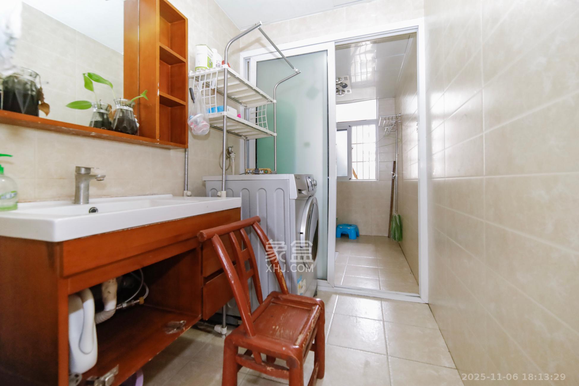 湘樟园小区（湘樟家园）  3室2厅2卫    69.0万卫生间