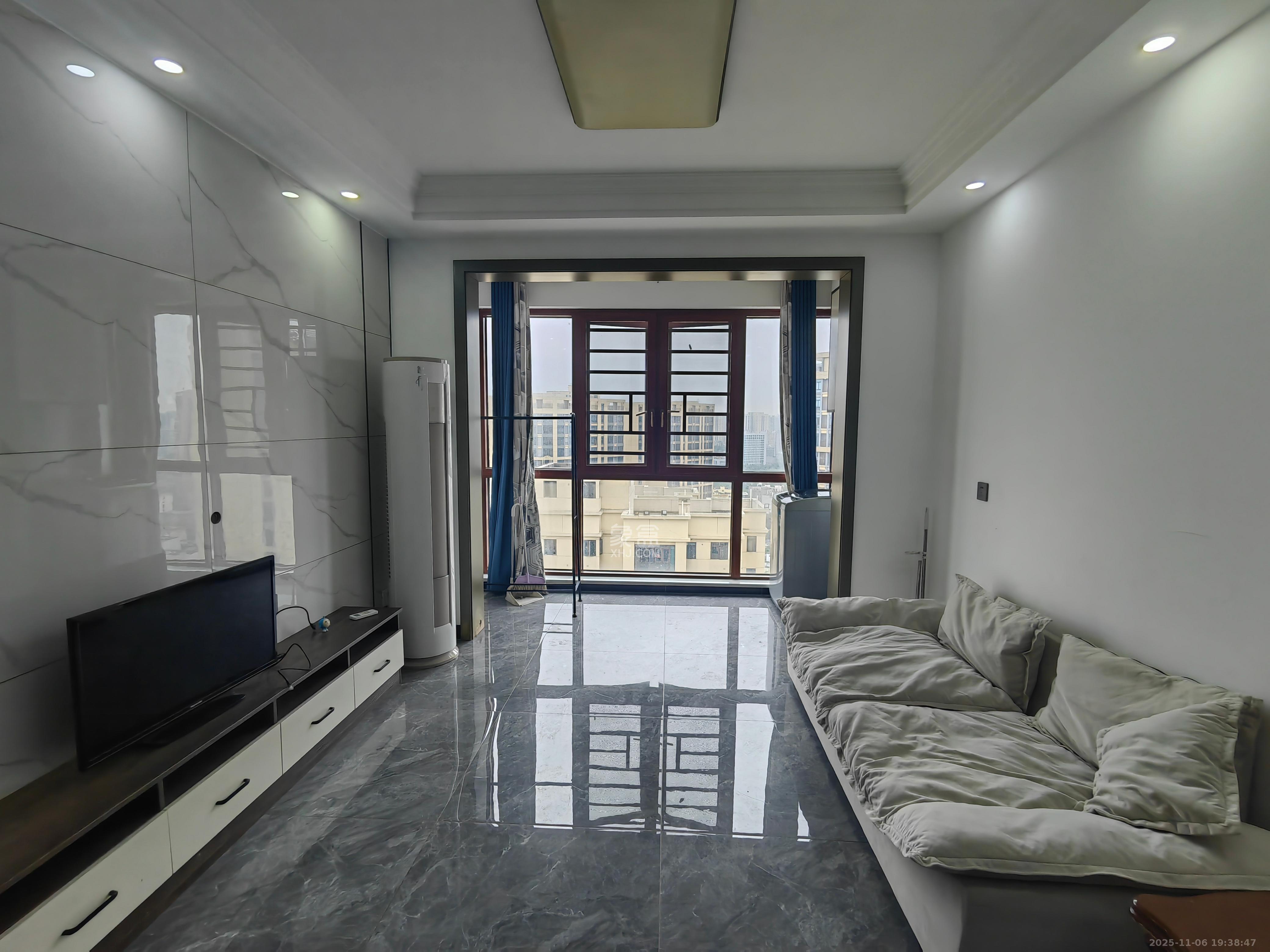 中城苑  2室1厅1卫    2000.0元/月