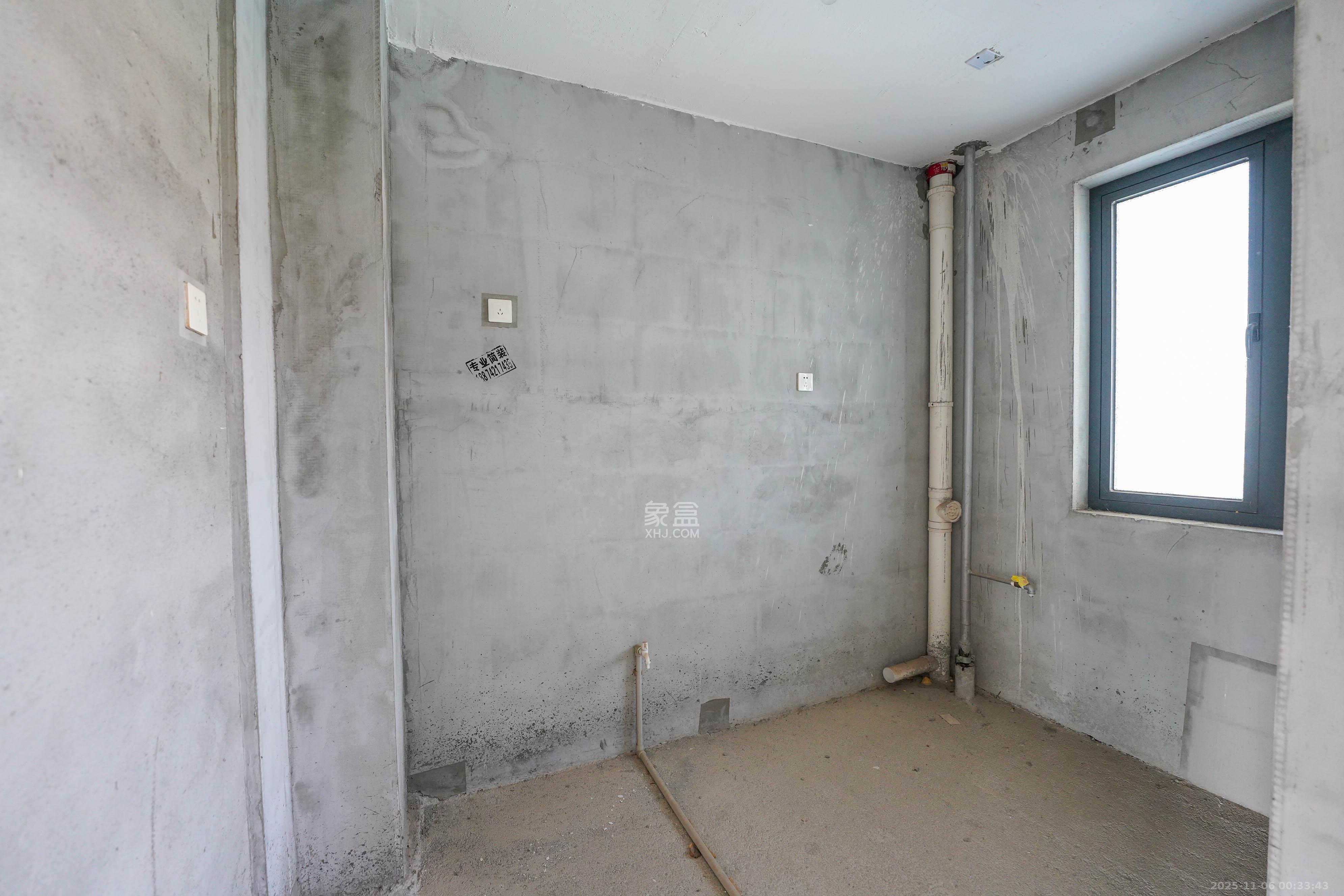 卢浮原著 4室2厅2卫 100.0万 卢浮原著 4室2厅2卫 100.0万厨房