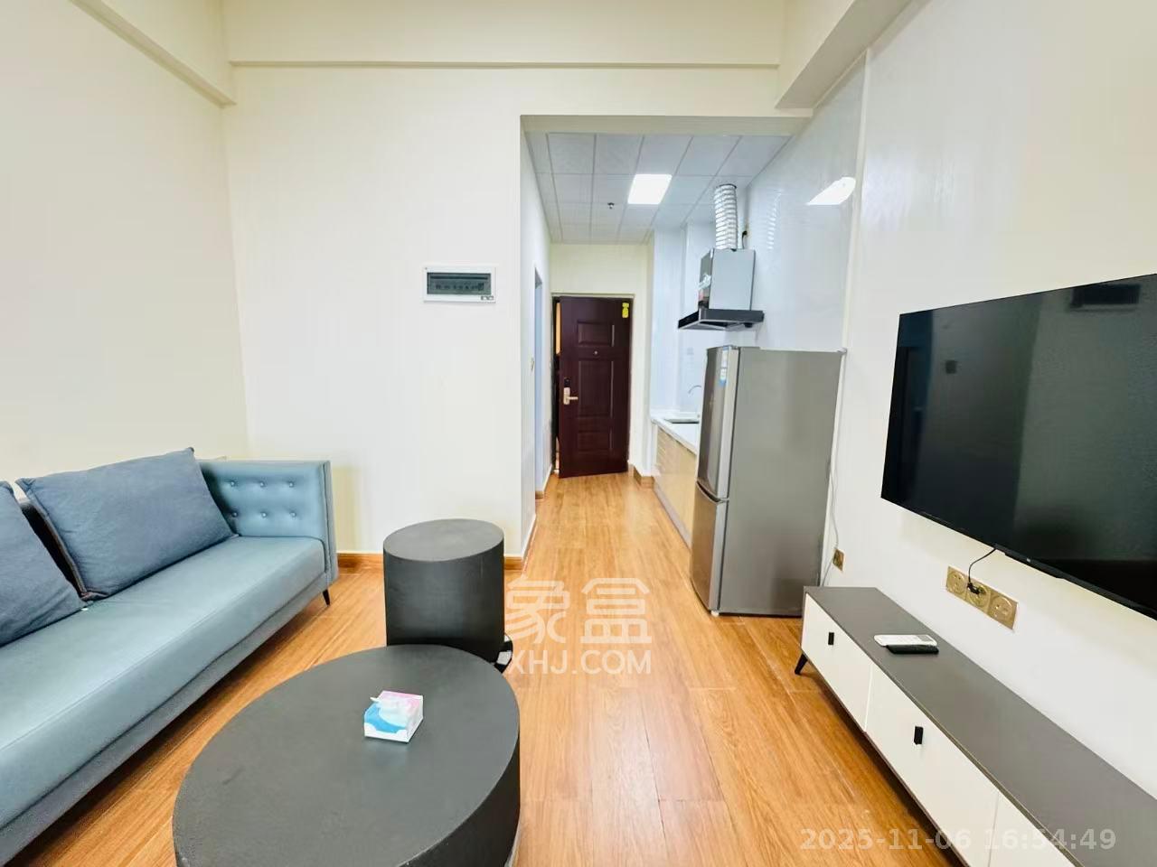 启迪协信中心  1室1厅1卫    1800.0元/月室内图