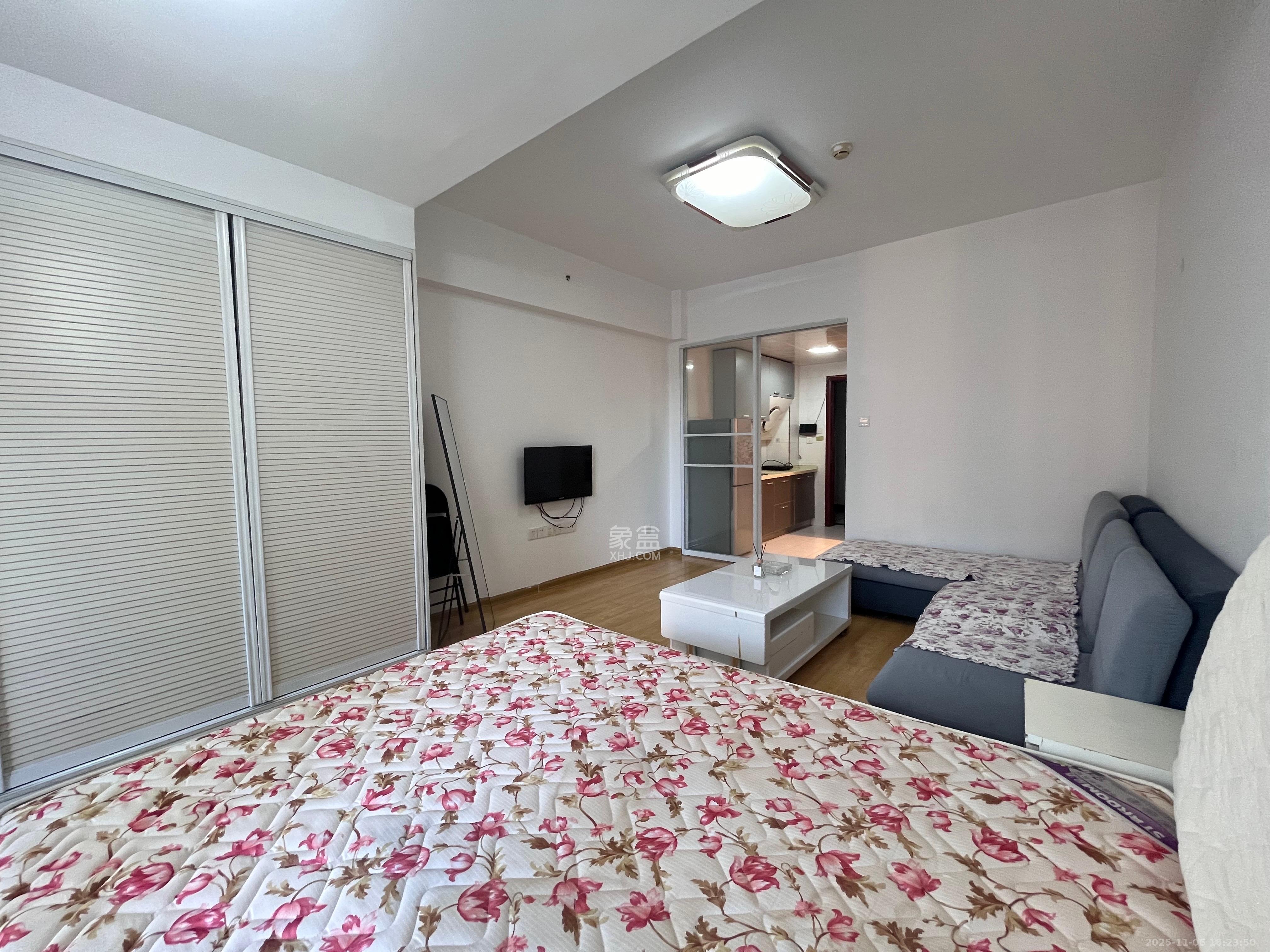 时代公馆  1室1厅1卫    1400.0元/月室内图