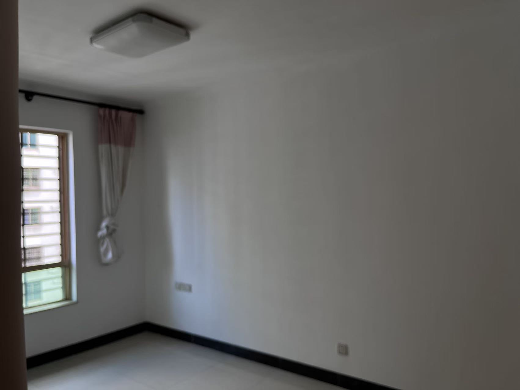 省人大机关住宅小区(海南省人大常委会机关住宅小区) 4室2厅2卫 4000.0元/月 省人大机关住宅小区(海南省人大常委会机关住宅小区) 4室2厅2卫 4000.0元/月室内图