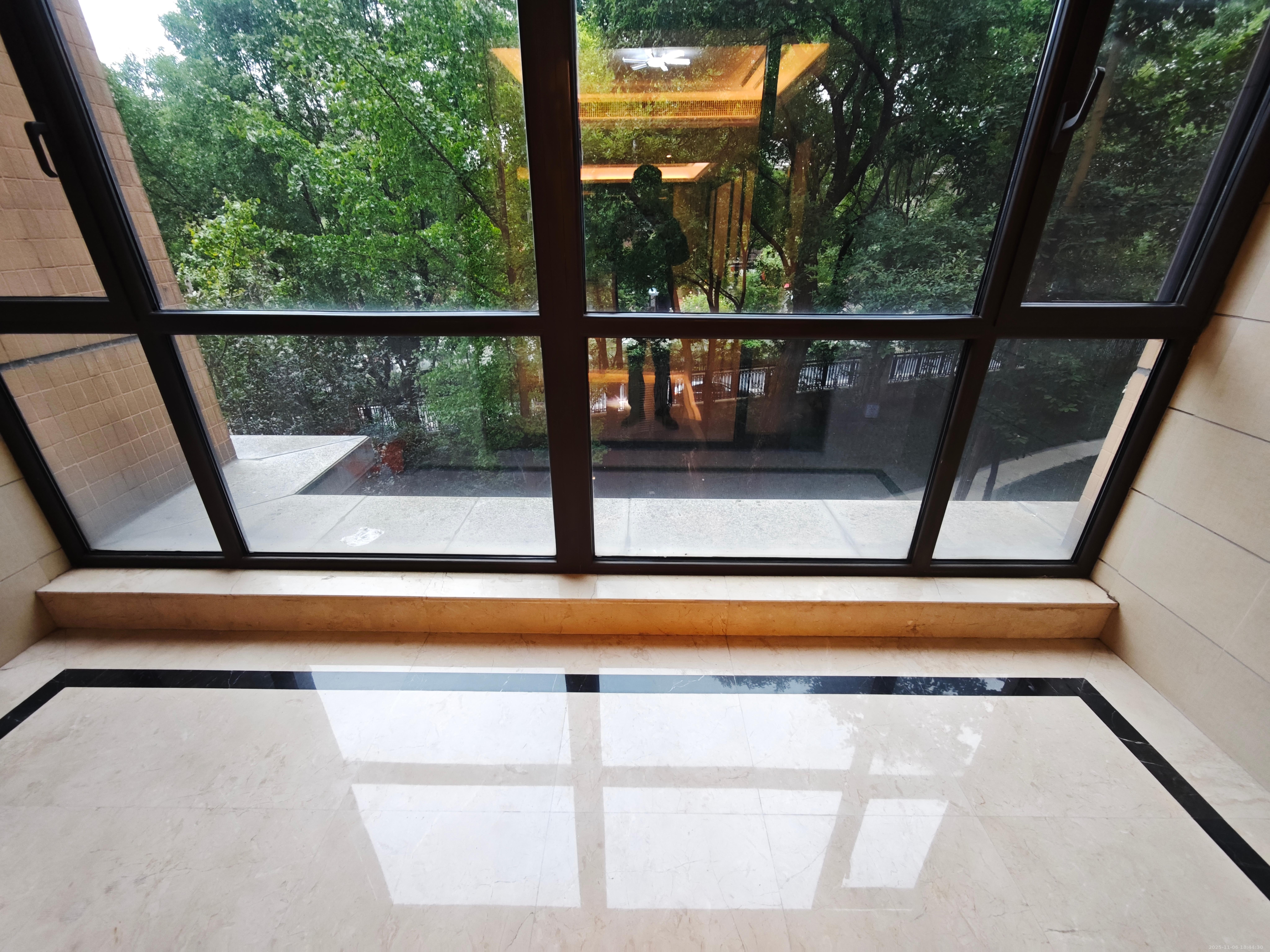 运达中央广场一、二期  4室2厅2卫    10000.0元/月室内图