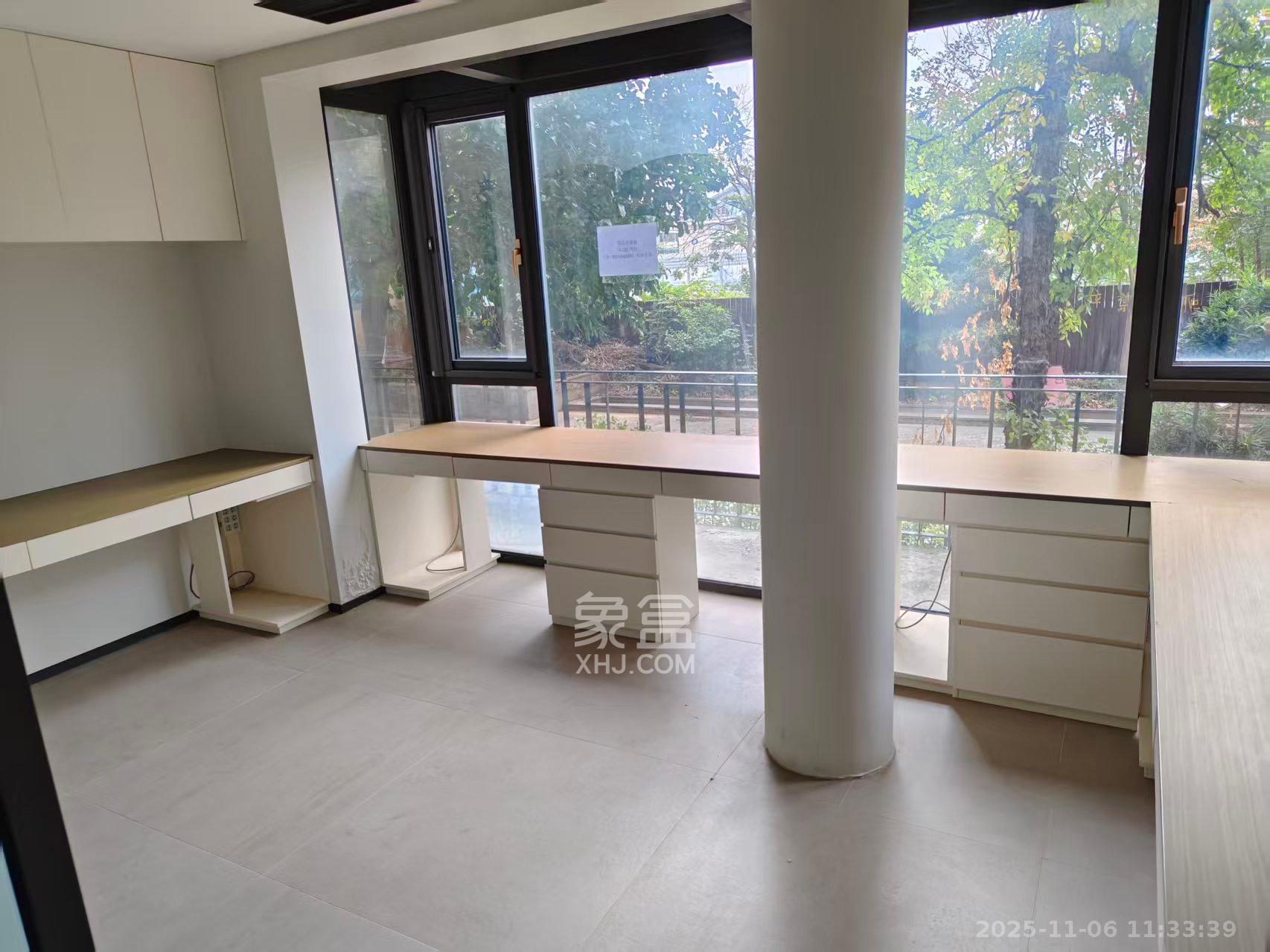 华城广场 1室2厅1卫 12500.0元/月 华城广场 1室2厅1卫 12500.0元/月室内图