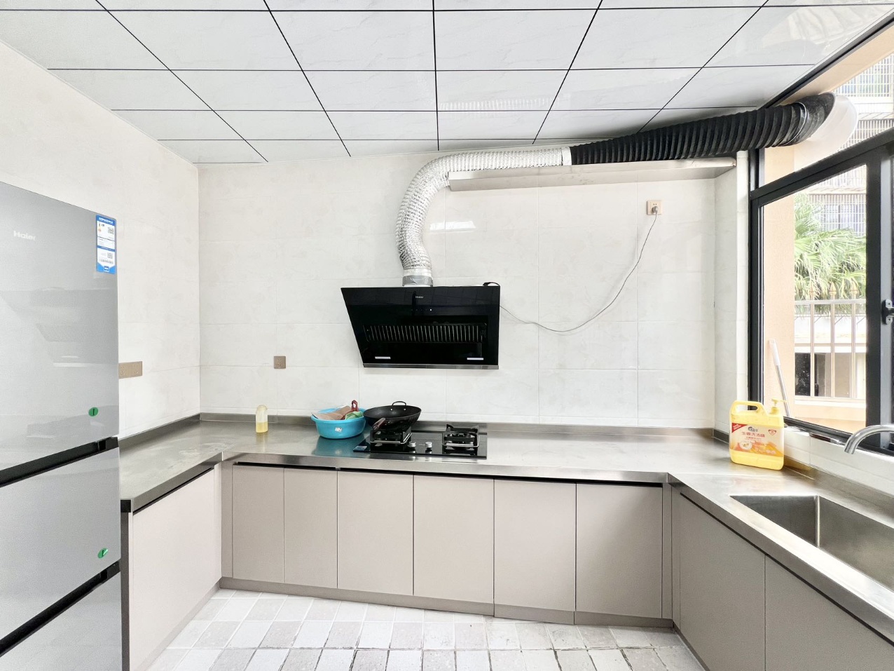 滨景花园 5室3厅3卫 9000.0元/月 滨景花园 5室3厅3卫 9000.0元/月室内图