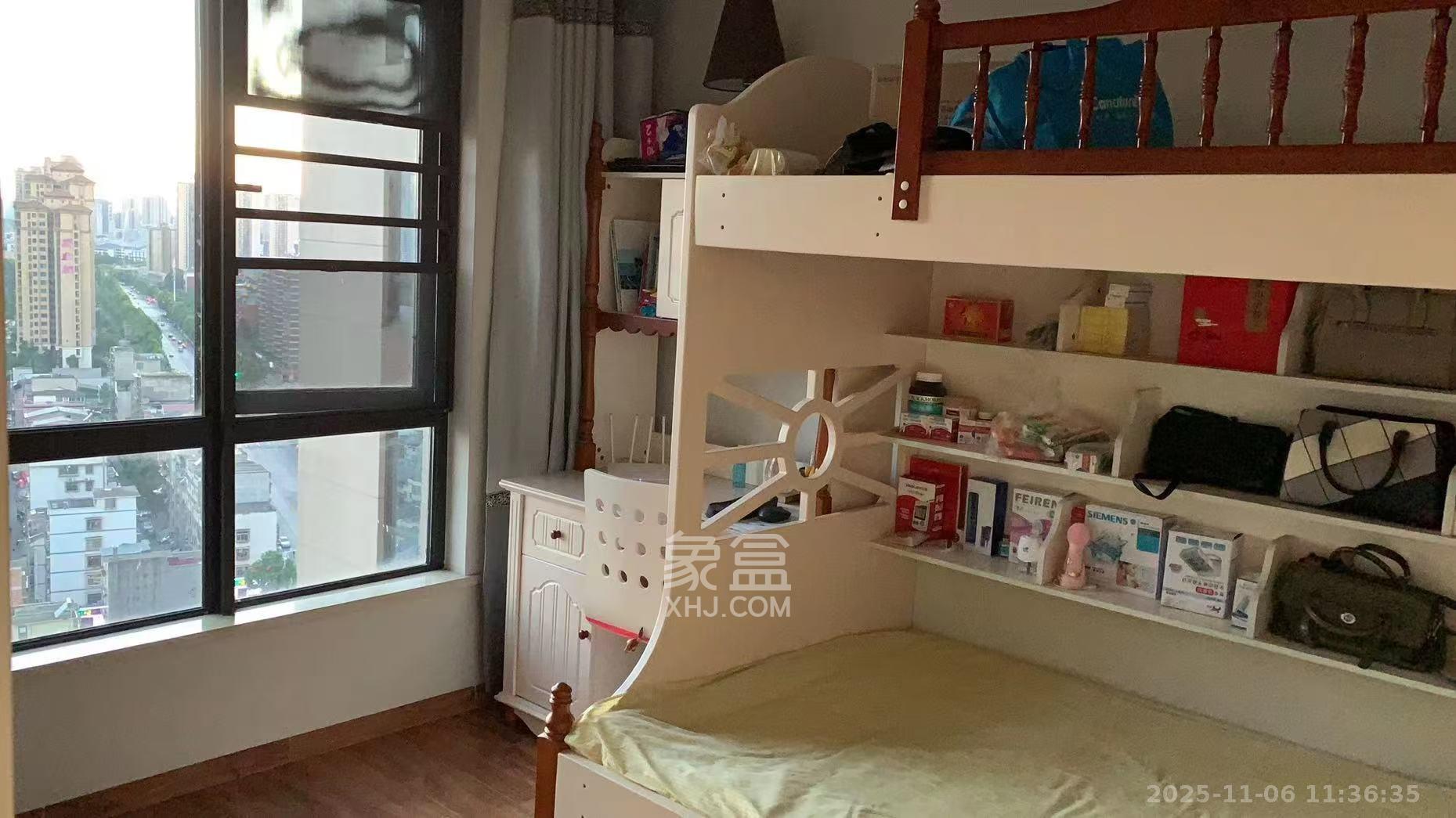 达美D6区  3室2厅1卫    2800.0元/月室内图