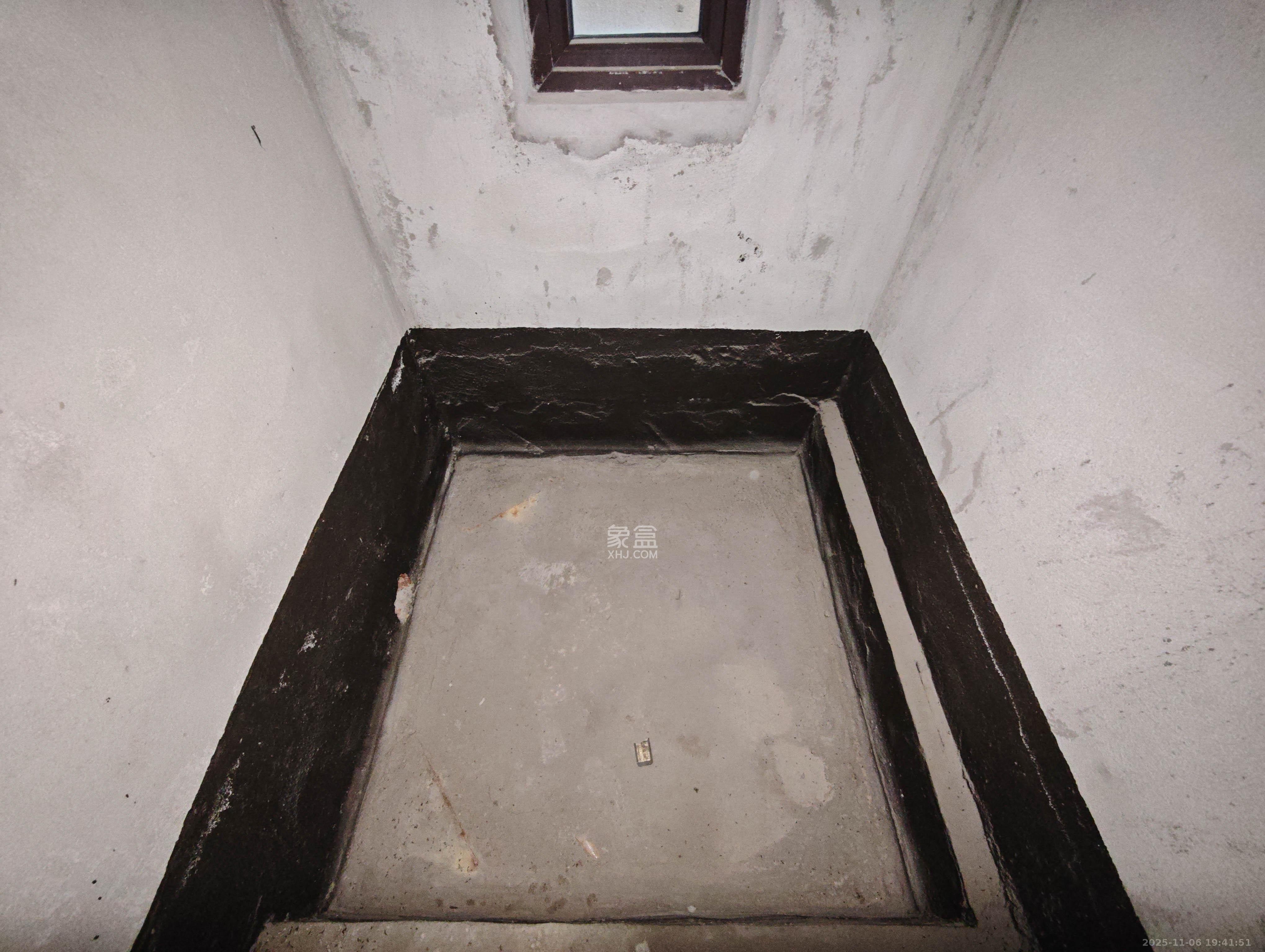 保利东郡  3室2厅2卫    78.0万卫生间