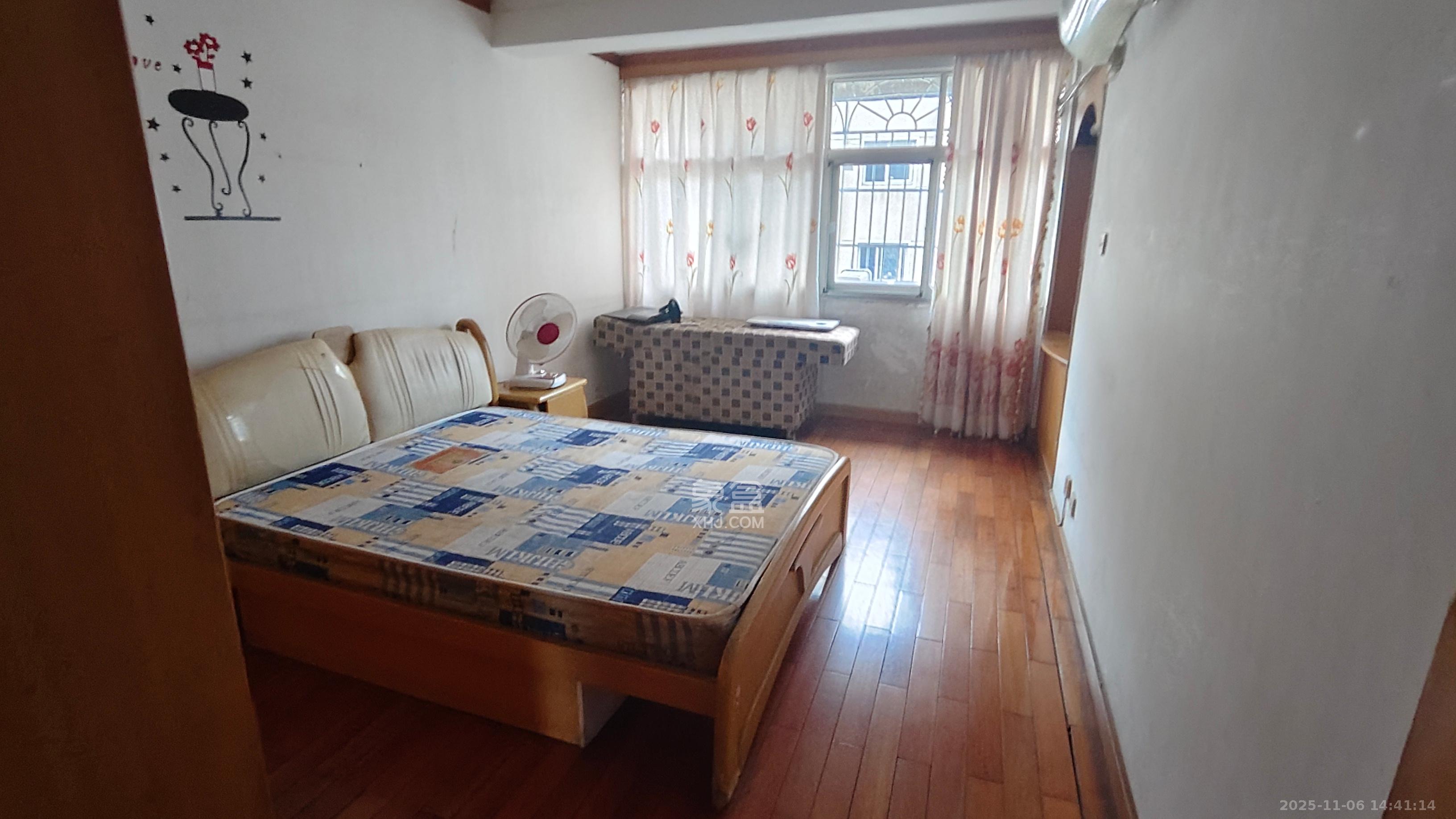 梨子山社区长电宿舍  2室1厅1卫    1200.0元/月室内图