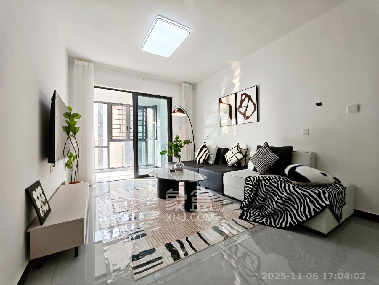 卓越伊景苑  3室2厅2卫    2700.0元/月室内图