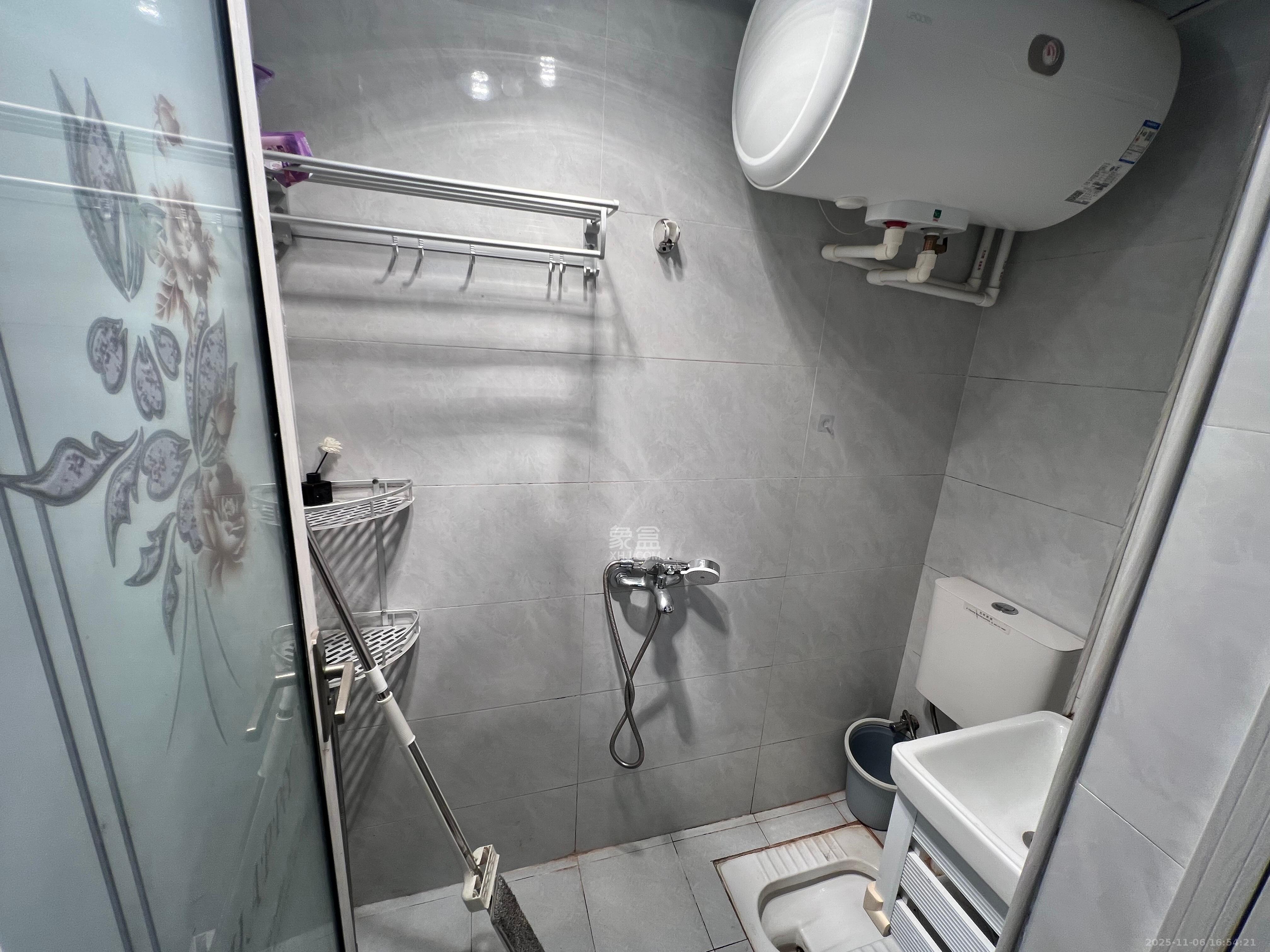 朝正美苑  1室1厅1卫    1000.0元/月室内图