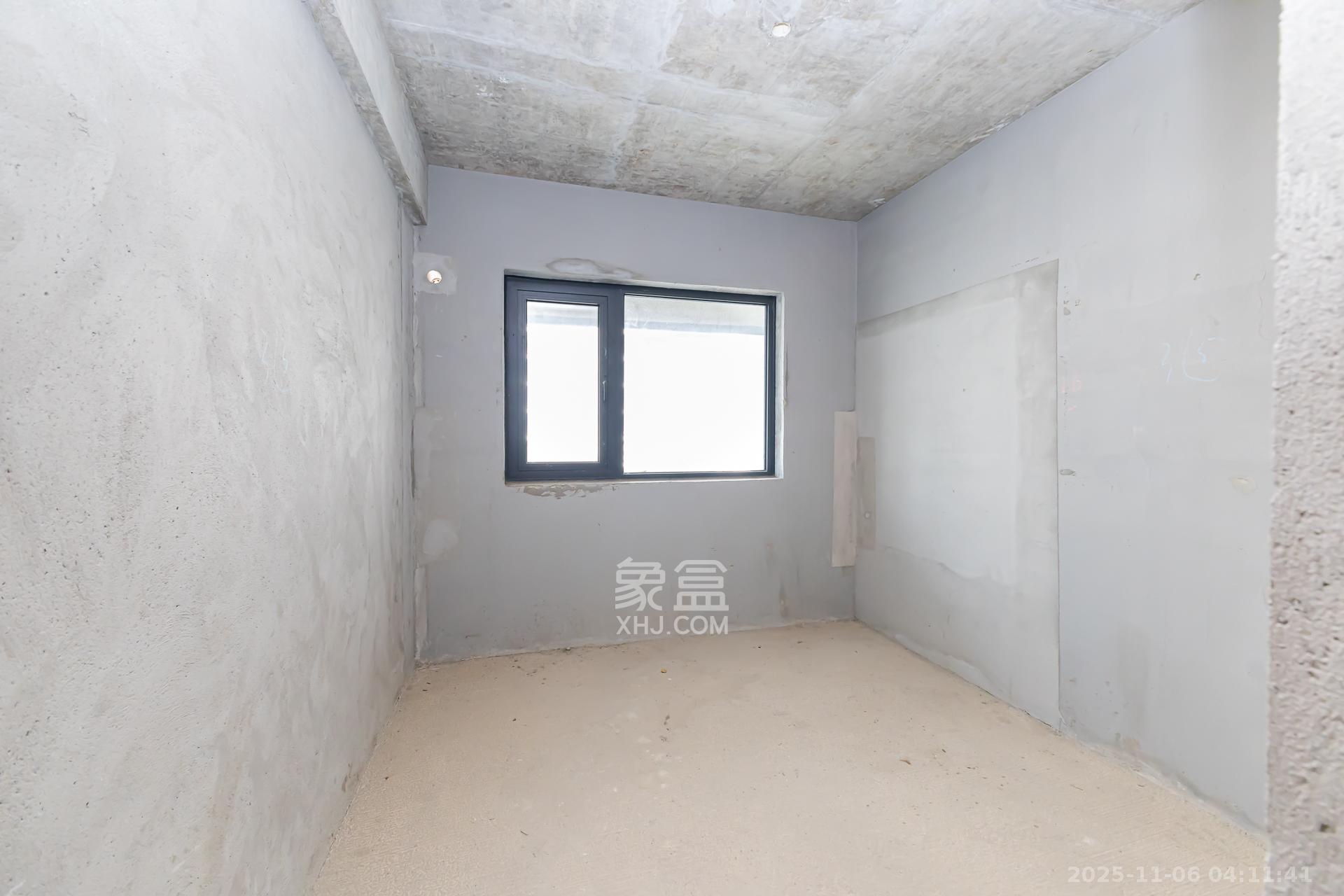 越秀湘江星汇城一期  3室2厅2卫    153.0万卧室