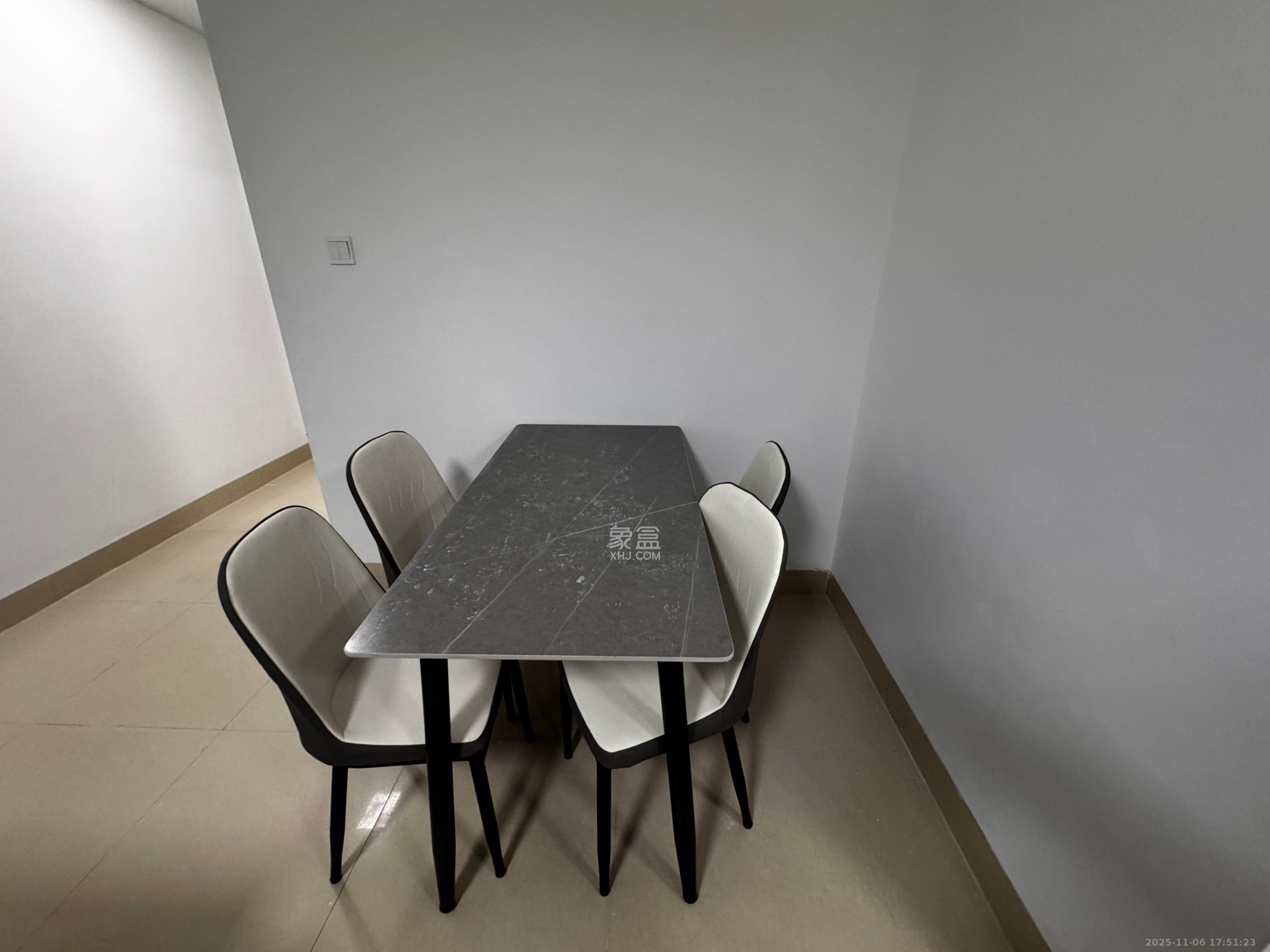 香樟兰亭(朗峰苑) 2室2厅1卫 2300.0元/月 香樟兰亭(朗峰苑) 2室2厅1卫 2300.0元/月室内图