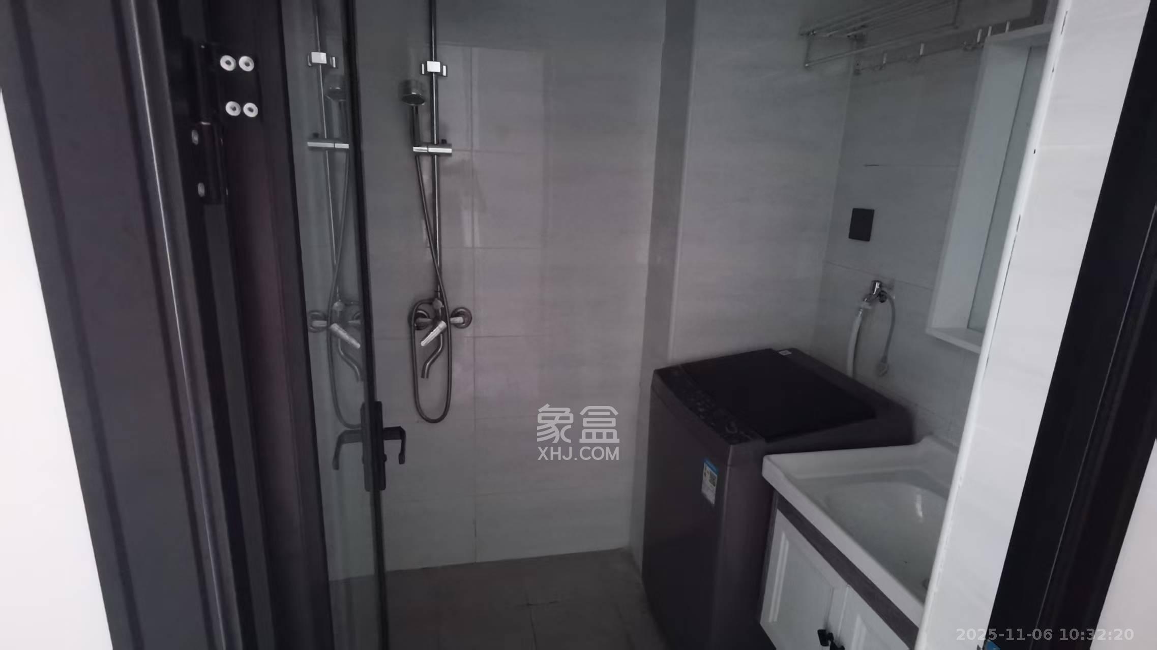 万润时光里  1室1厅1卫    1500.0元/月室内图