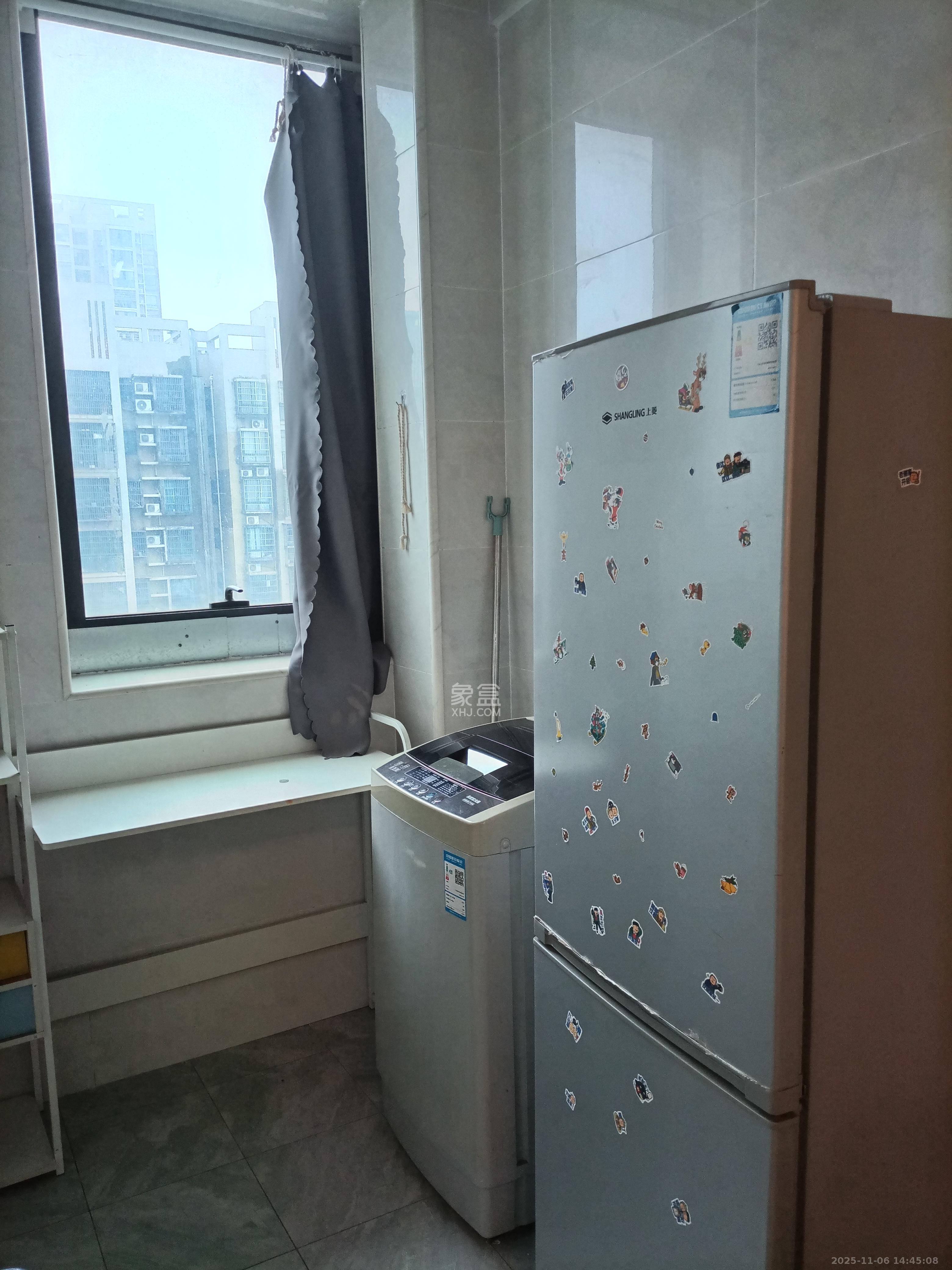 未来漫城 1室1厅1卫 1300.0元/月 未来漫城 1室1厅1卫 1300.0元/月室内图