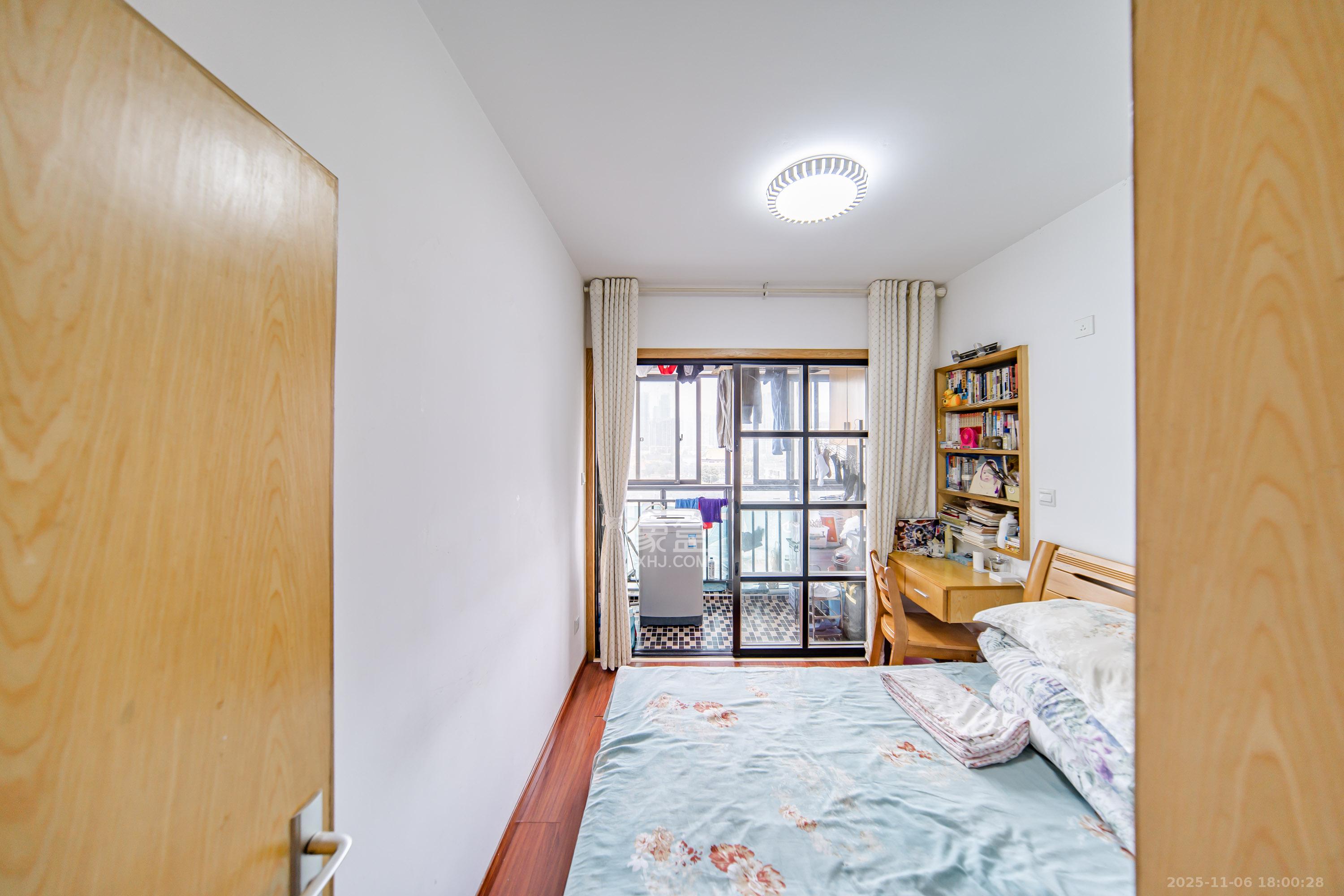 领航江阁 3室2厅1卫 90.0万 领航江阁 3室2厅1卫 90.0万卧室