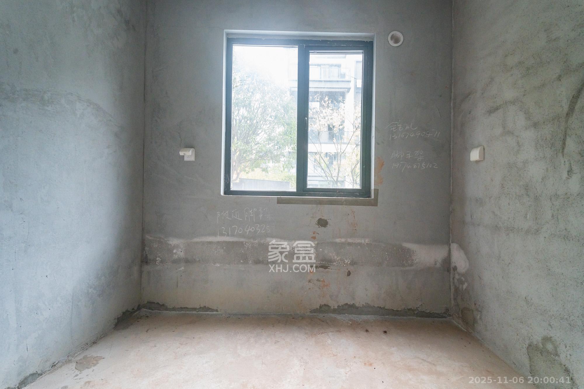 五矿万境松雅  5室2厅3卫    230.0万其他