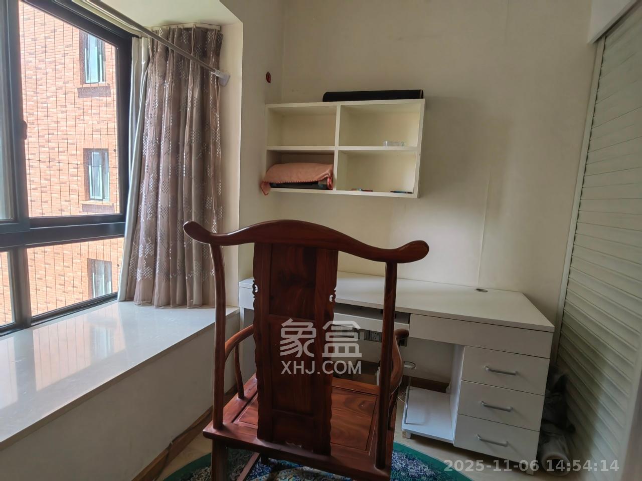 东玺门  4室2厅2卫    4200.0元/月室内图