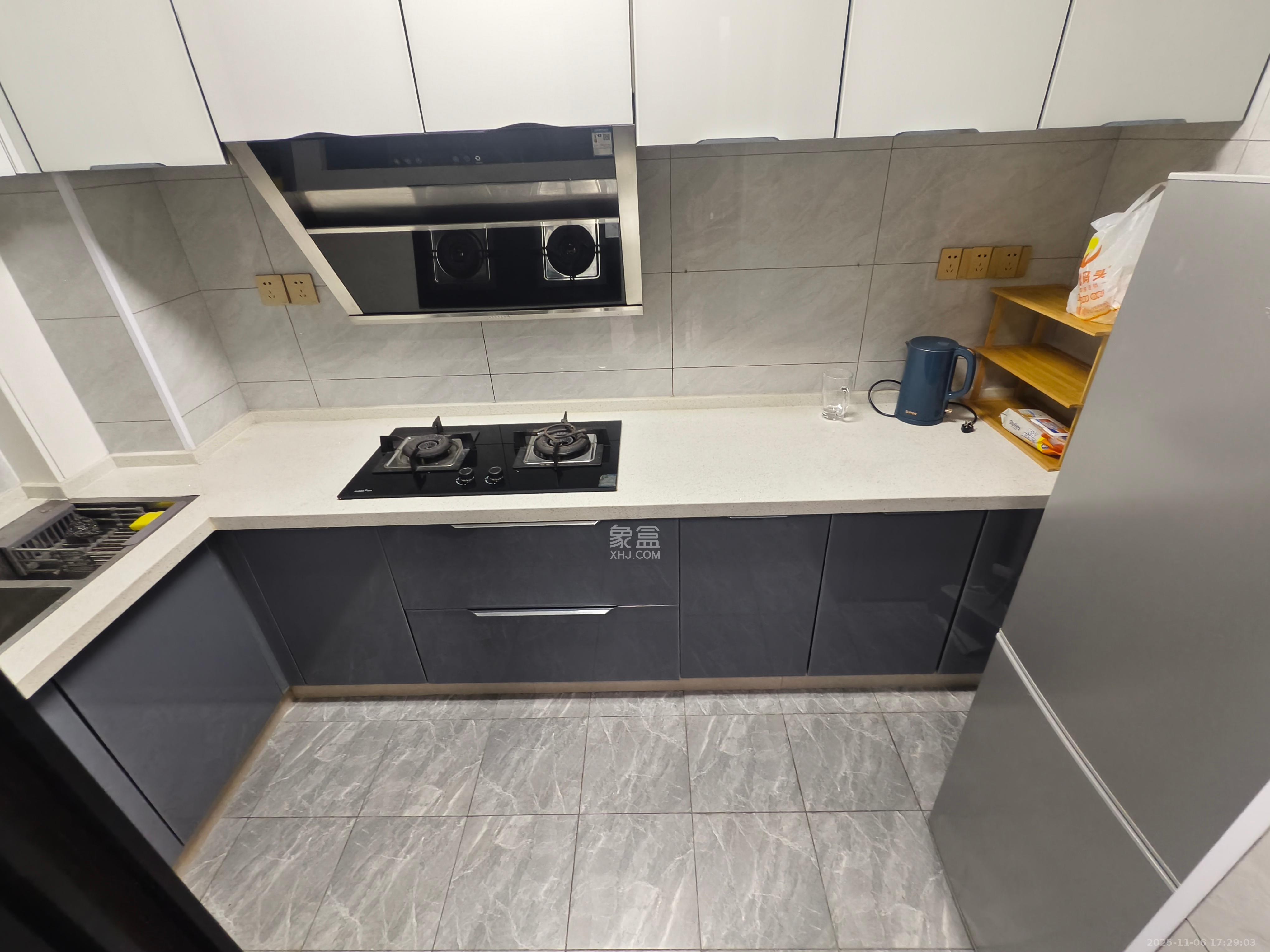 鑫天御景湾 3室2厅2卫 3000.0元/月 鑫天御景湾 3室2厅2卫 3000.0元/月室内图