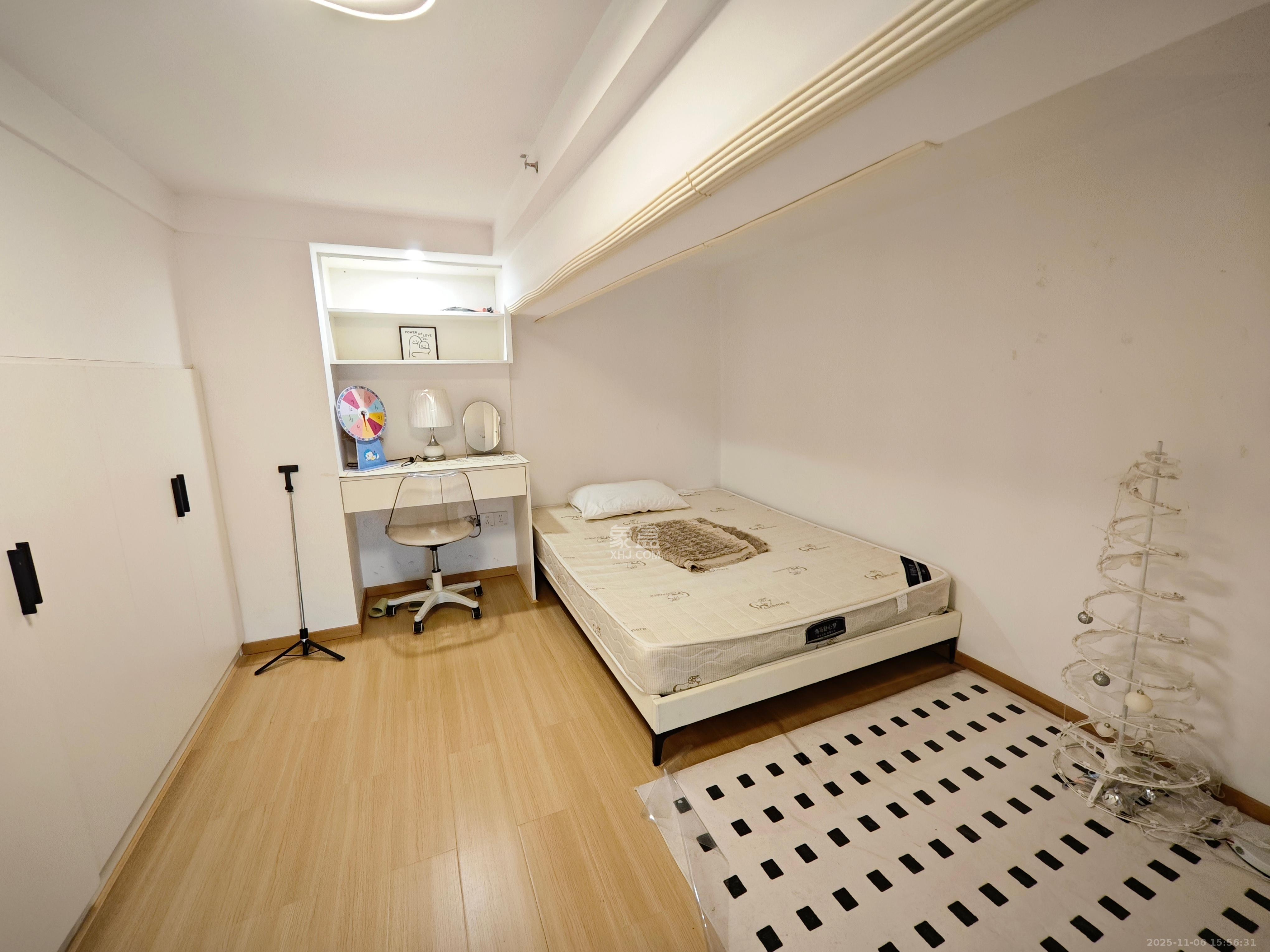 新长海D1站  1室1厅1卫    1500.0元/月室内图