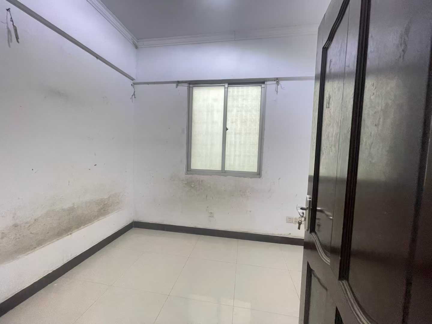 华凯大厦 3室1厅1卫 69.0万 华凯大厦 3室1厅1卫 69.0万室内图