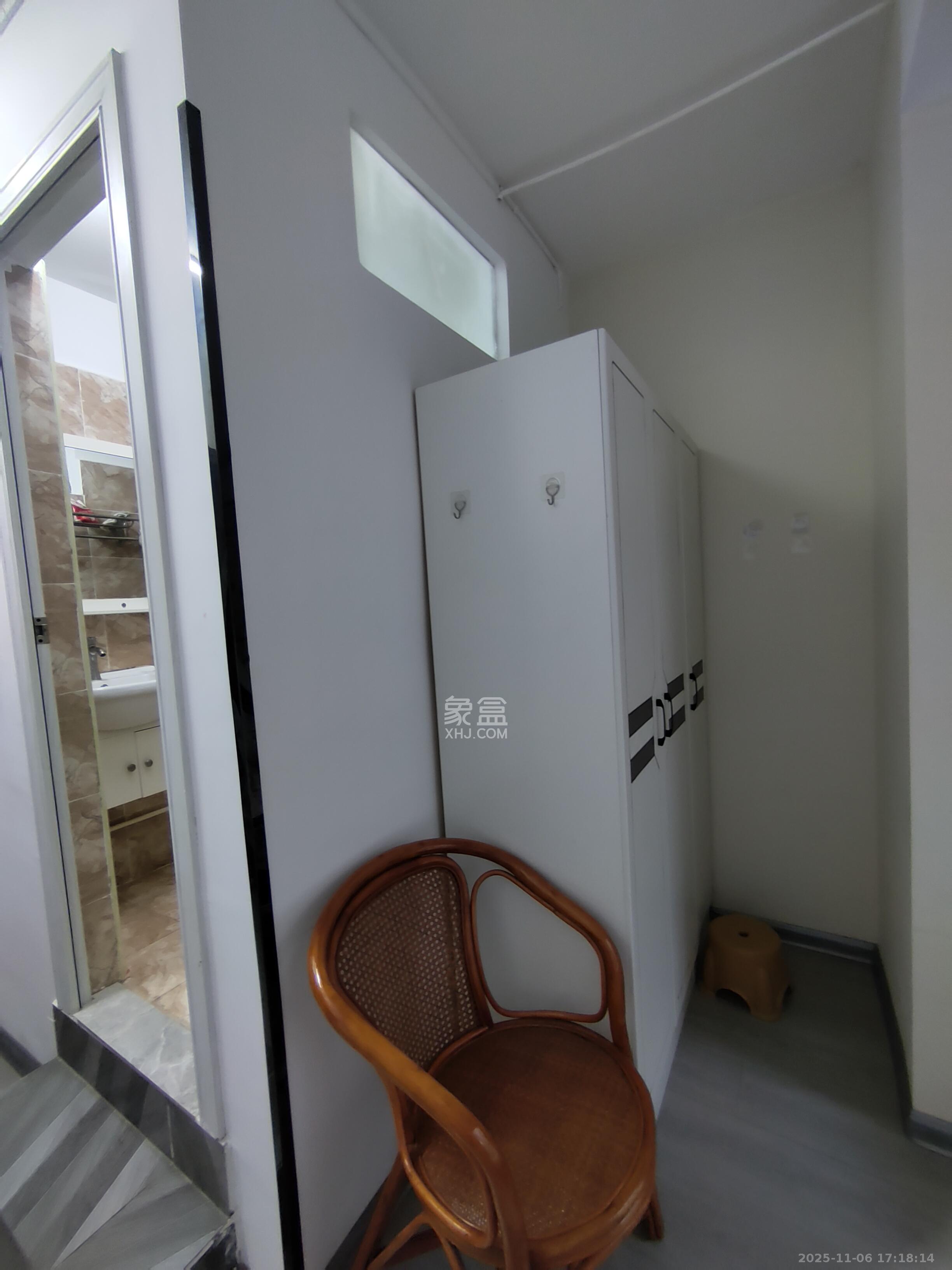 明发阅江悦府 1室1厅1卫 800.0元/月 明发阅江悦府 1室1厅1卫 800.0元/月室内图