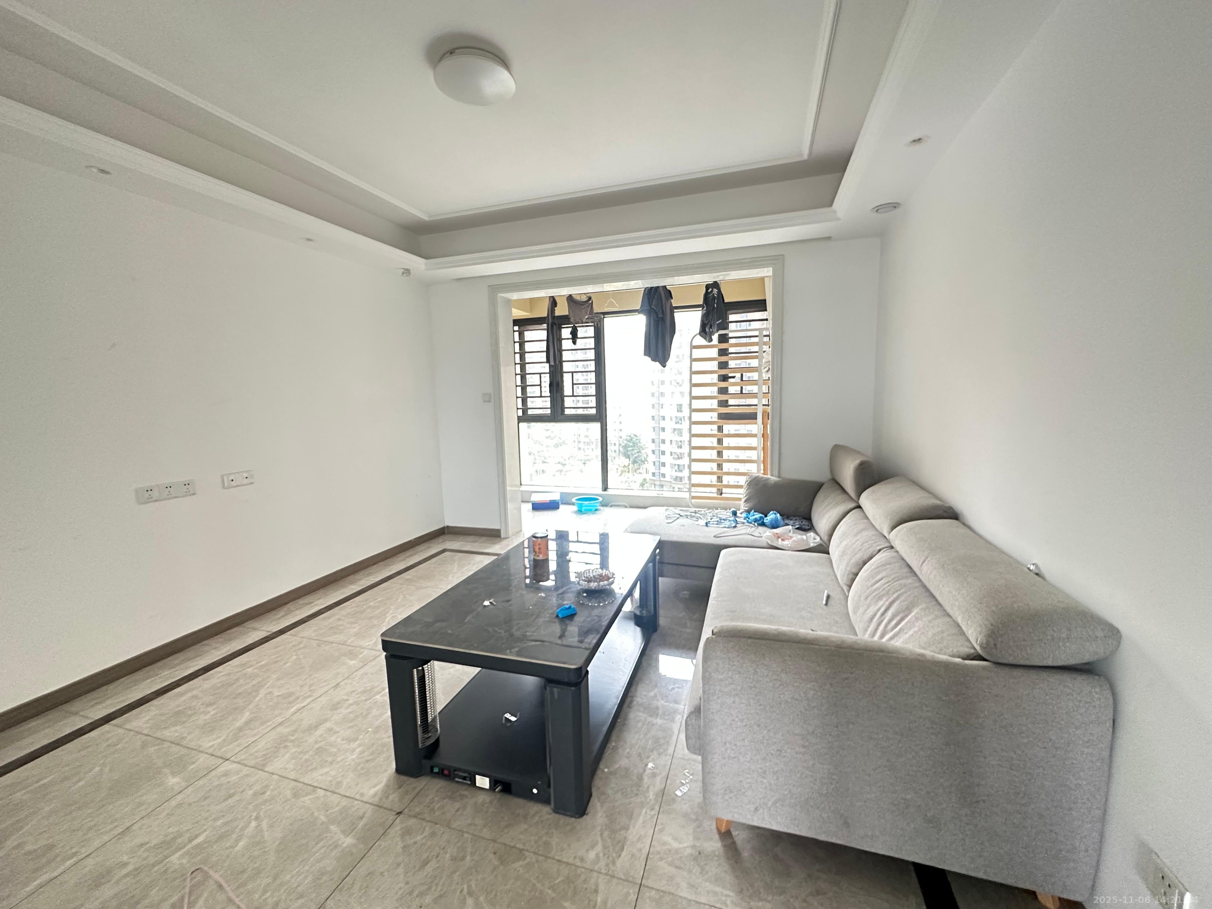 中建璟和城  4室2厅2卫    2800.0元/月